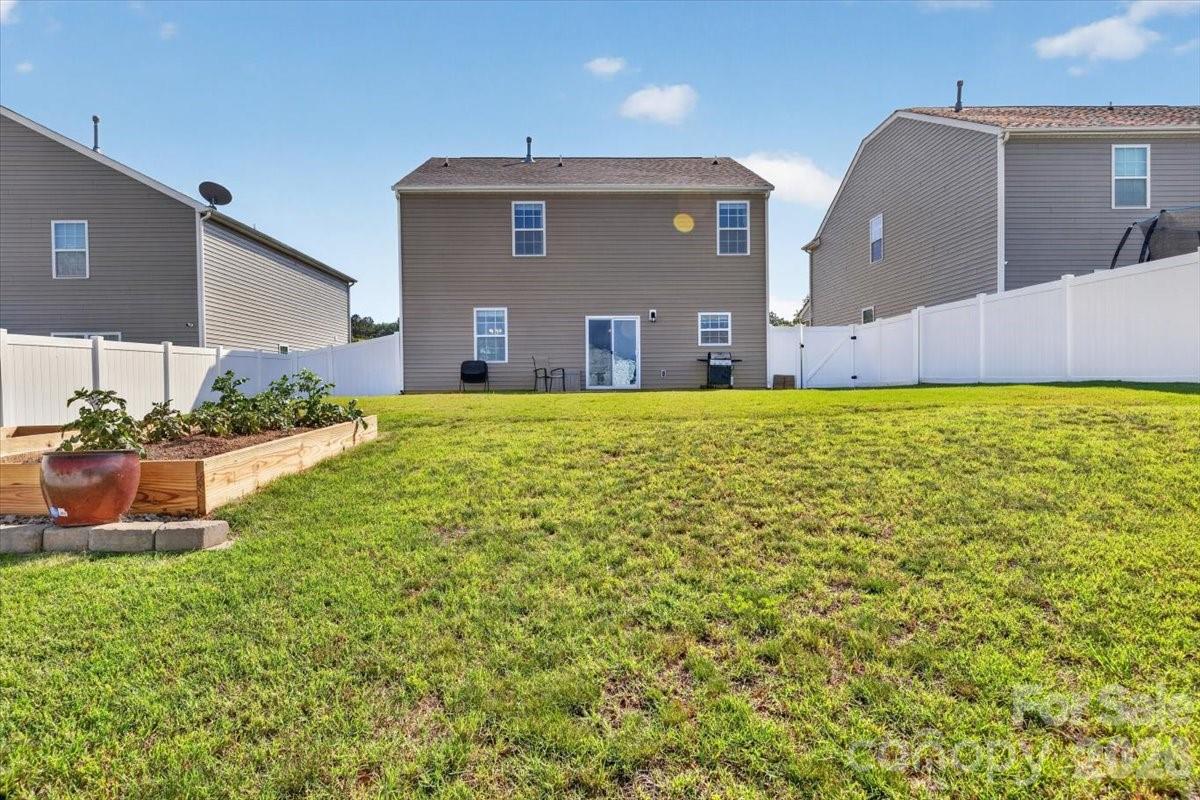 157 Kingsway Drive — Mooresville