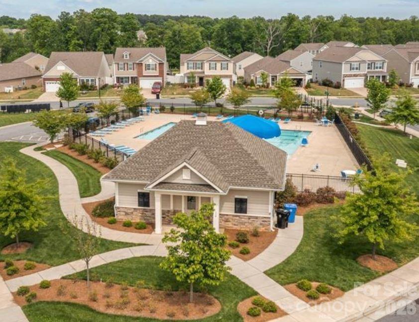 157 Kingsway Drive — Mooresville