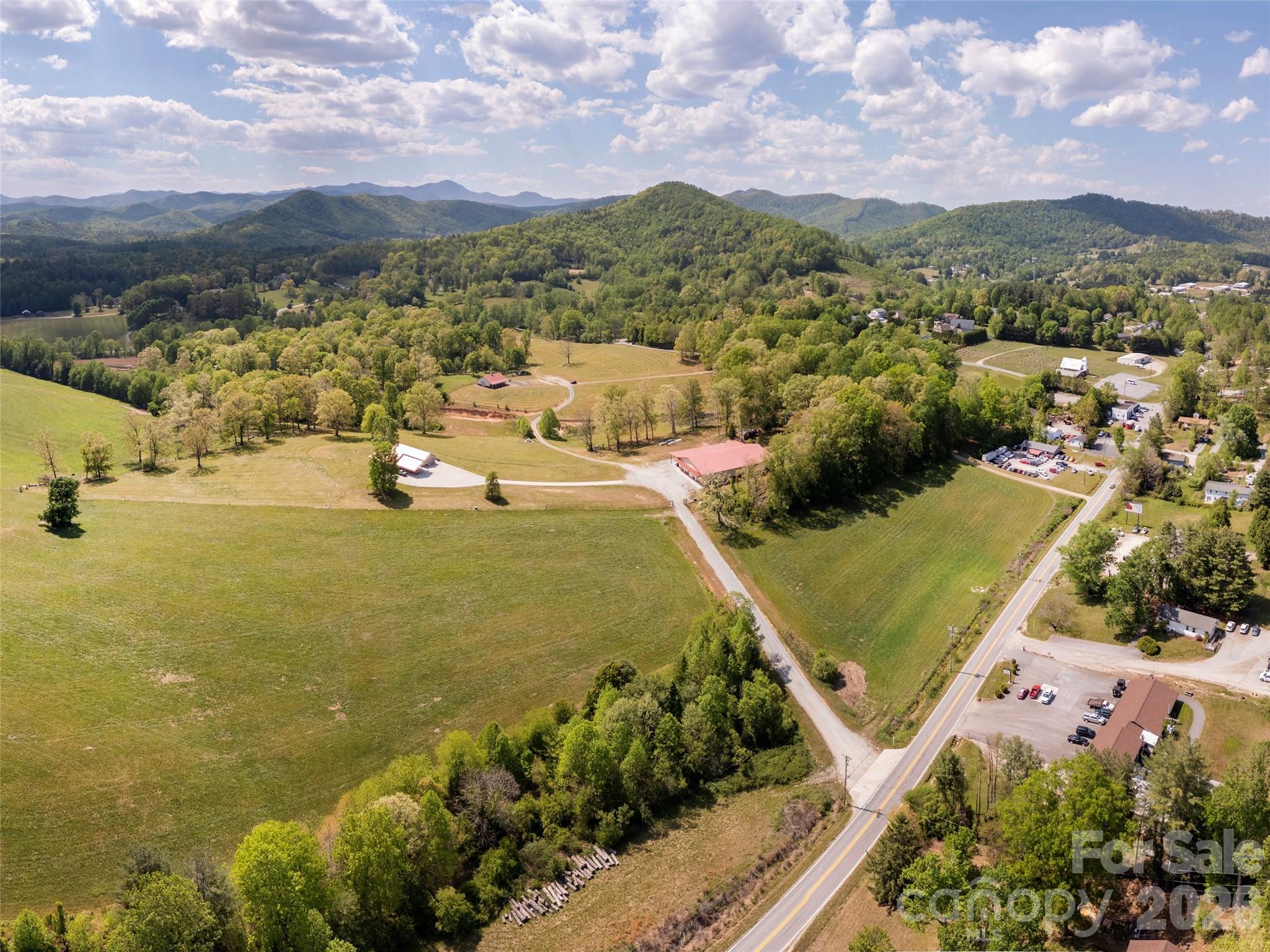 154 High Pasture Trail — Mills River