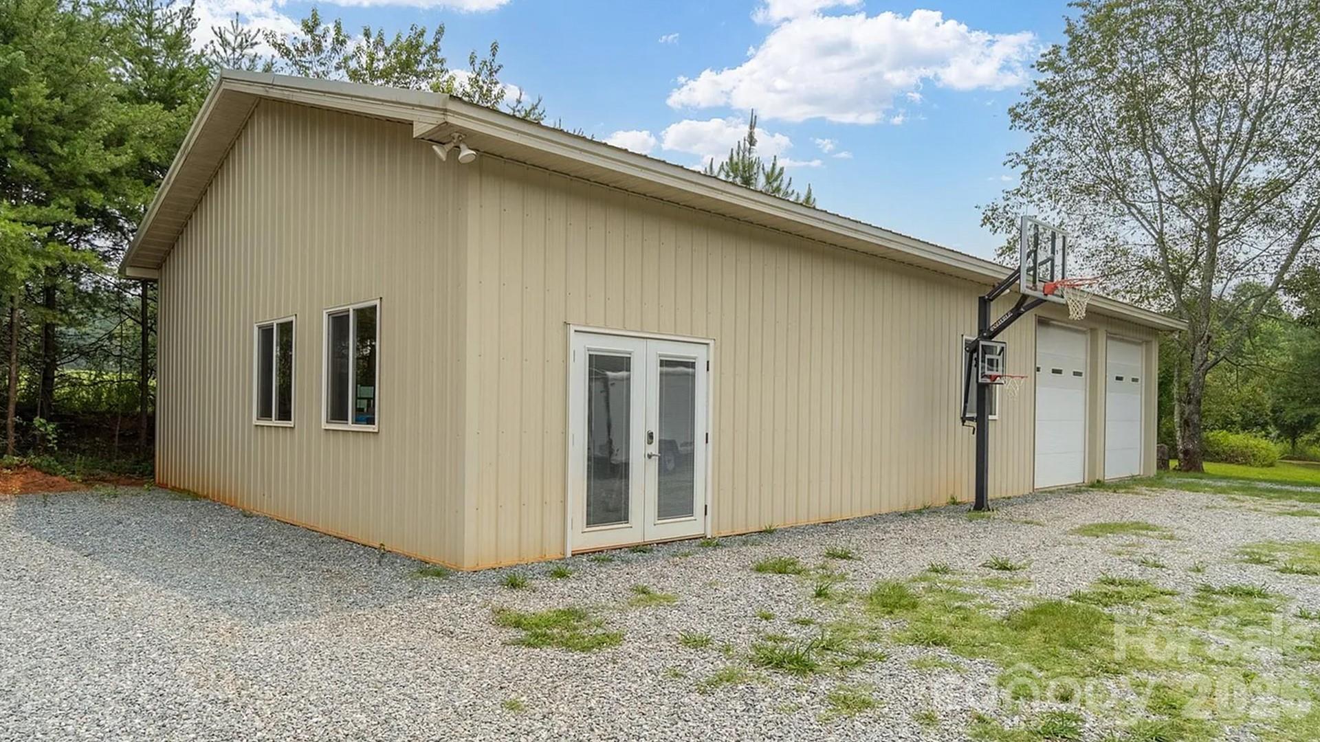 4220 Mount Beulah Road — Maiden