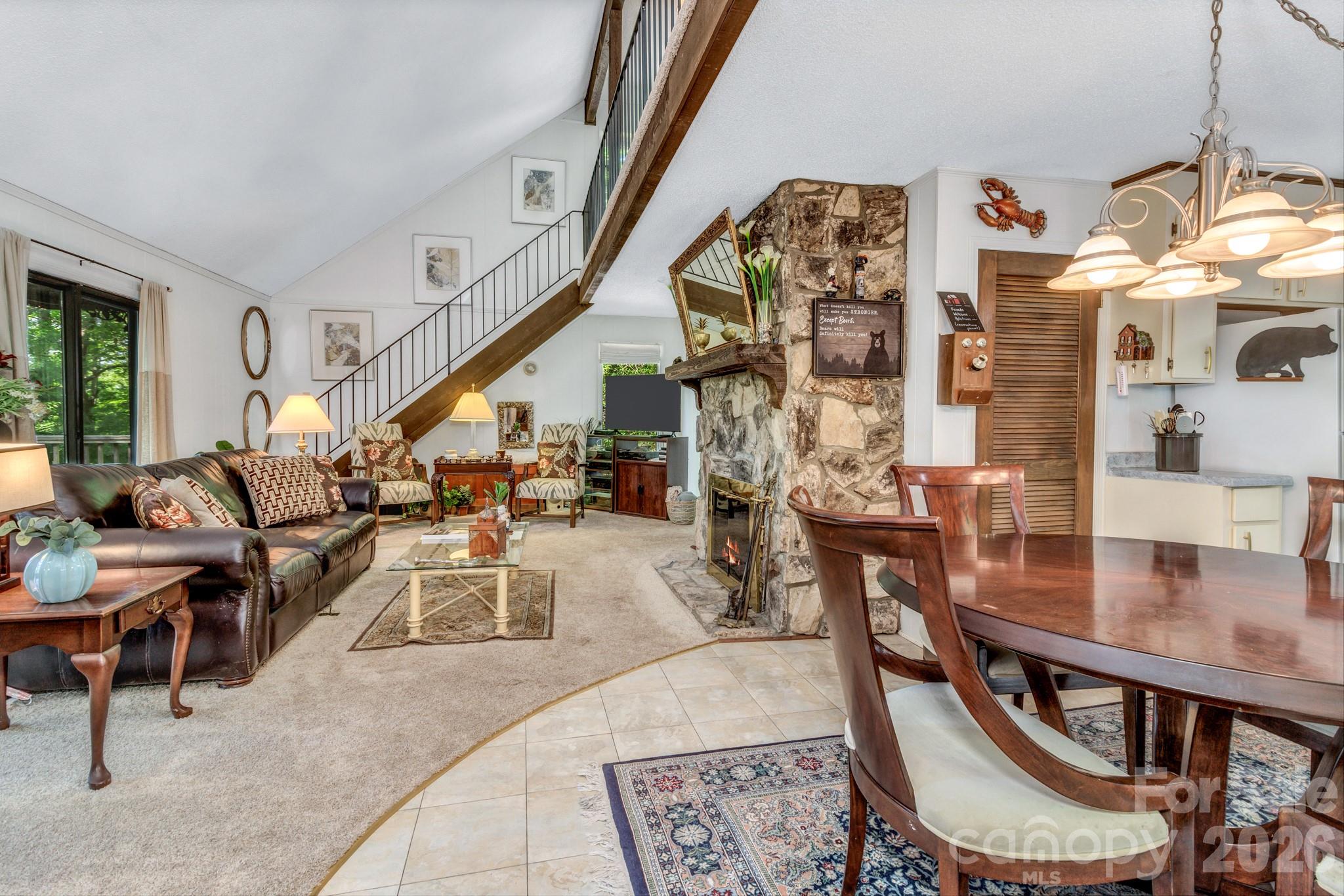 571 Tsisqua Circle — Brevard