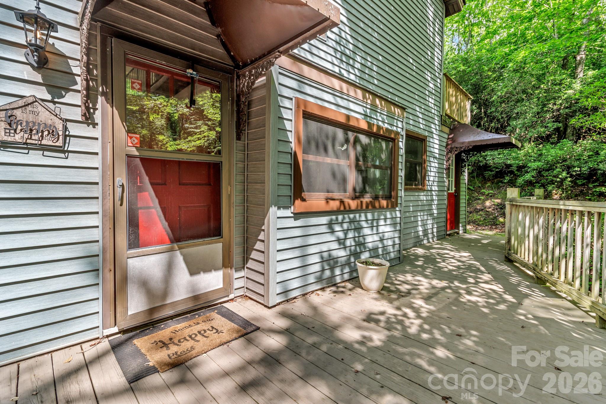 571 Tsisqua Circle — Brevard