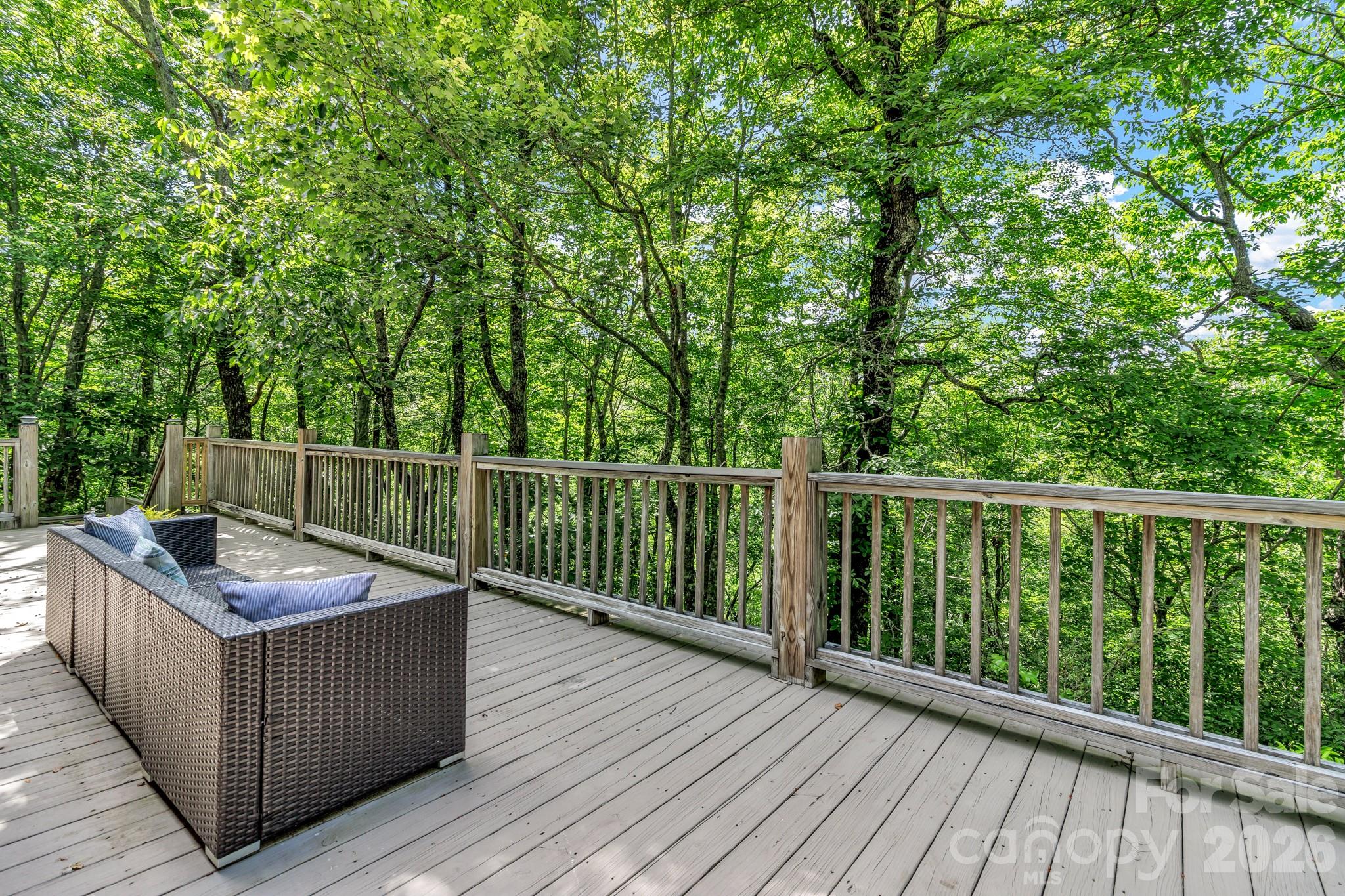 571 Tsisqua Circle — Brevard