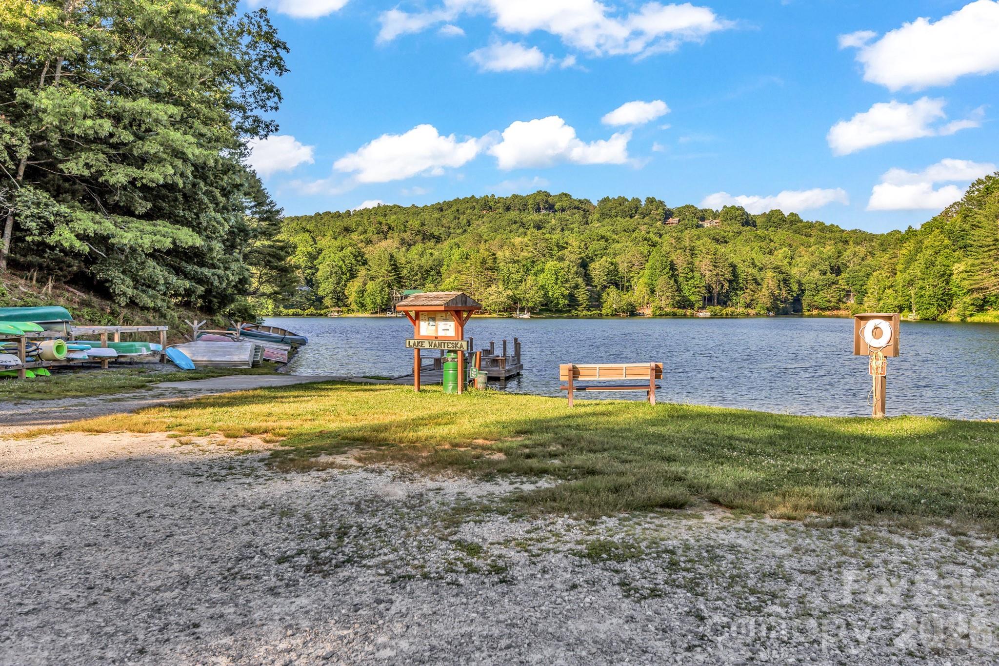 571 Tsisqua Circle — Brevard