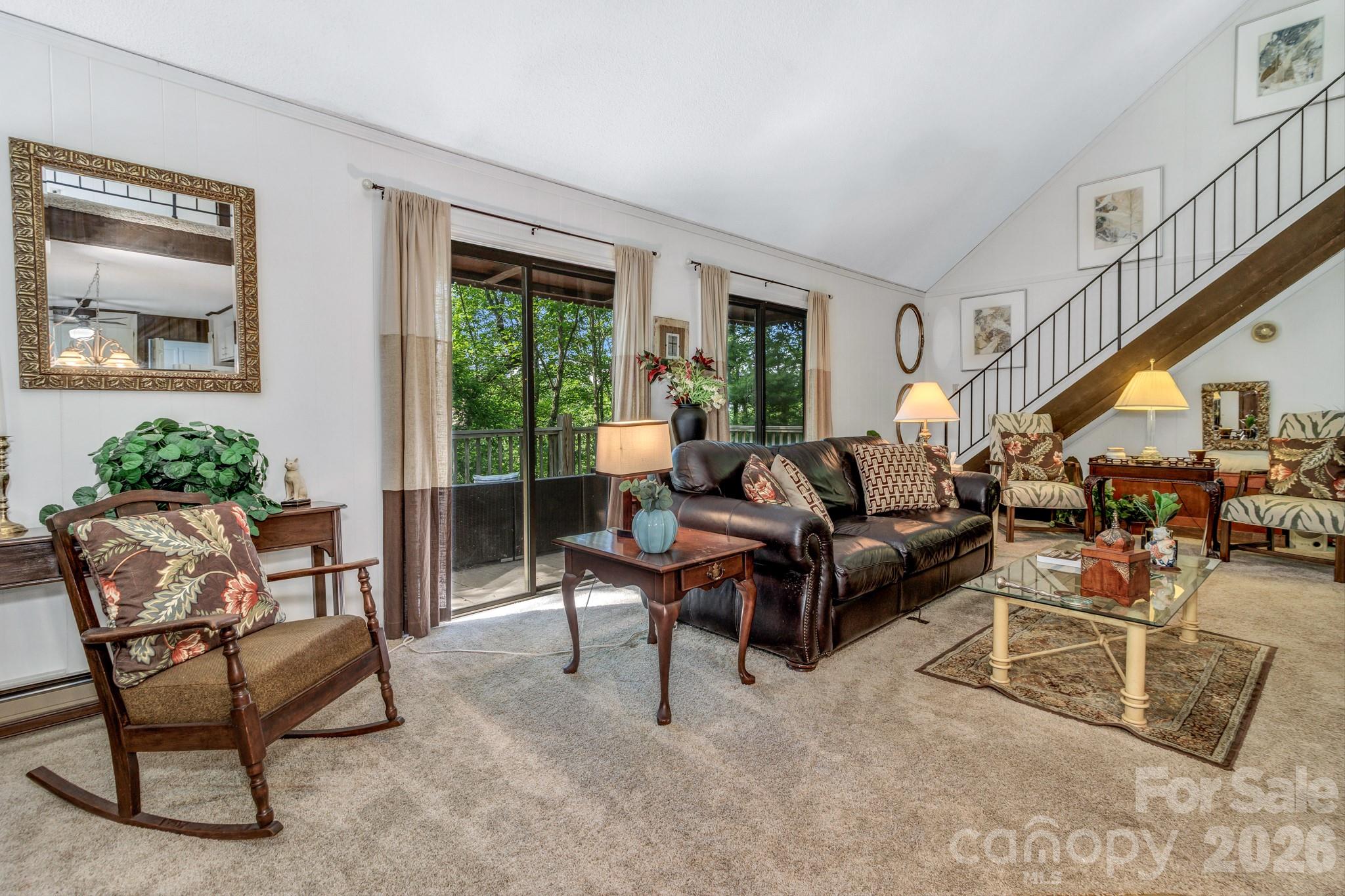 571 Tsisqua Circle — Brevard