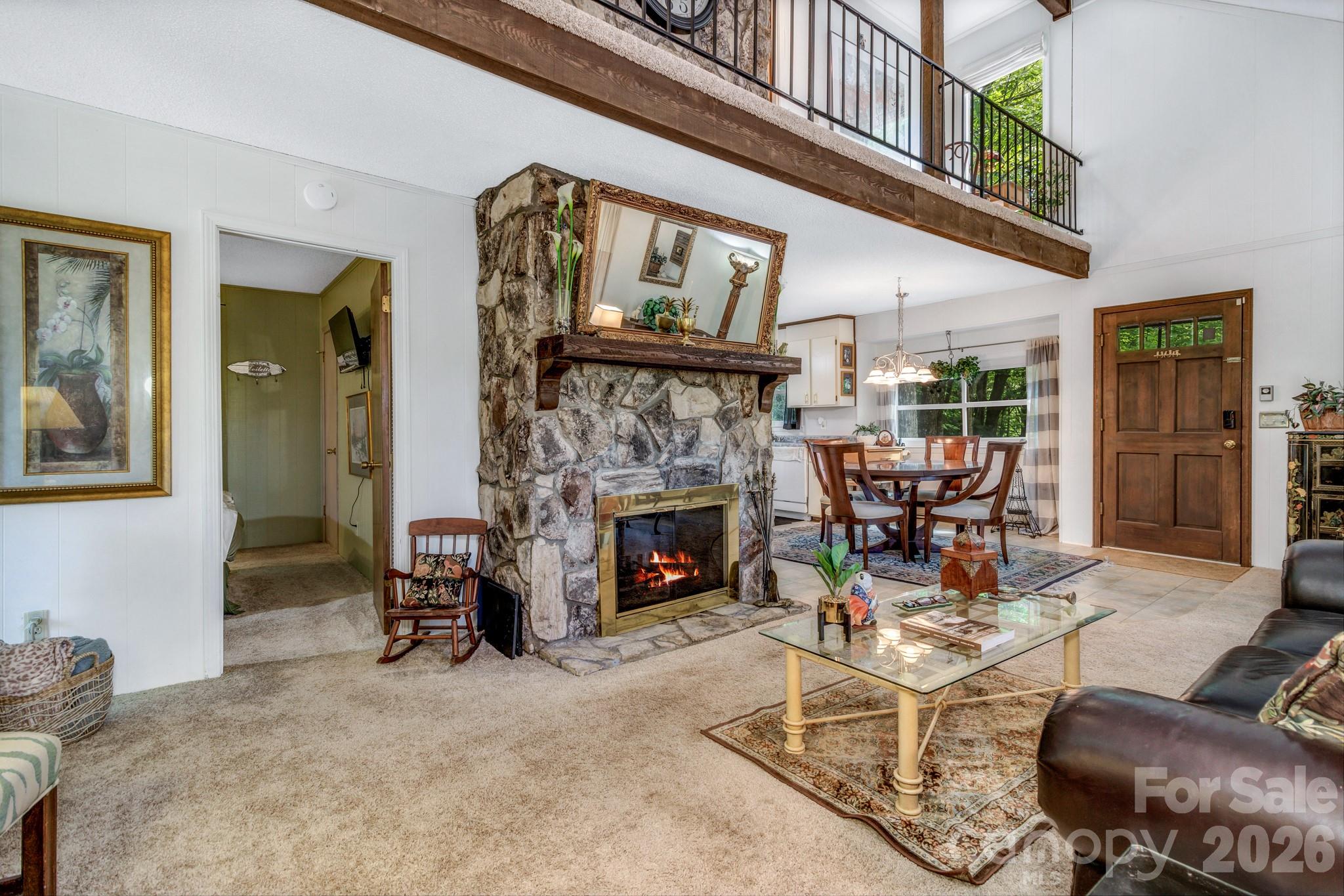 571 Tsisqua Circle — Brevard