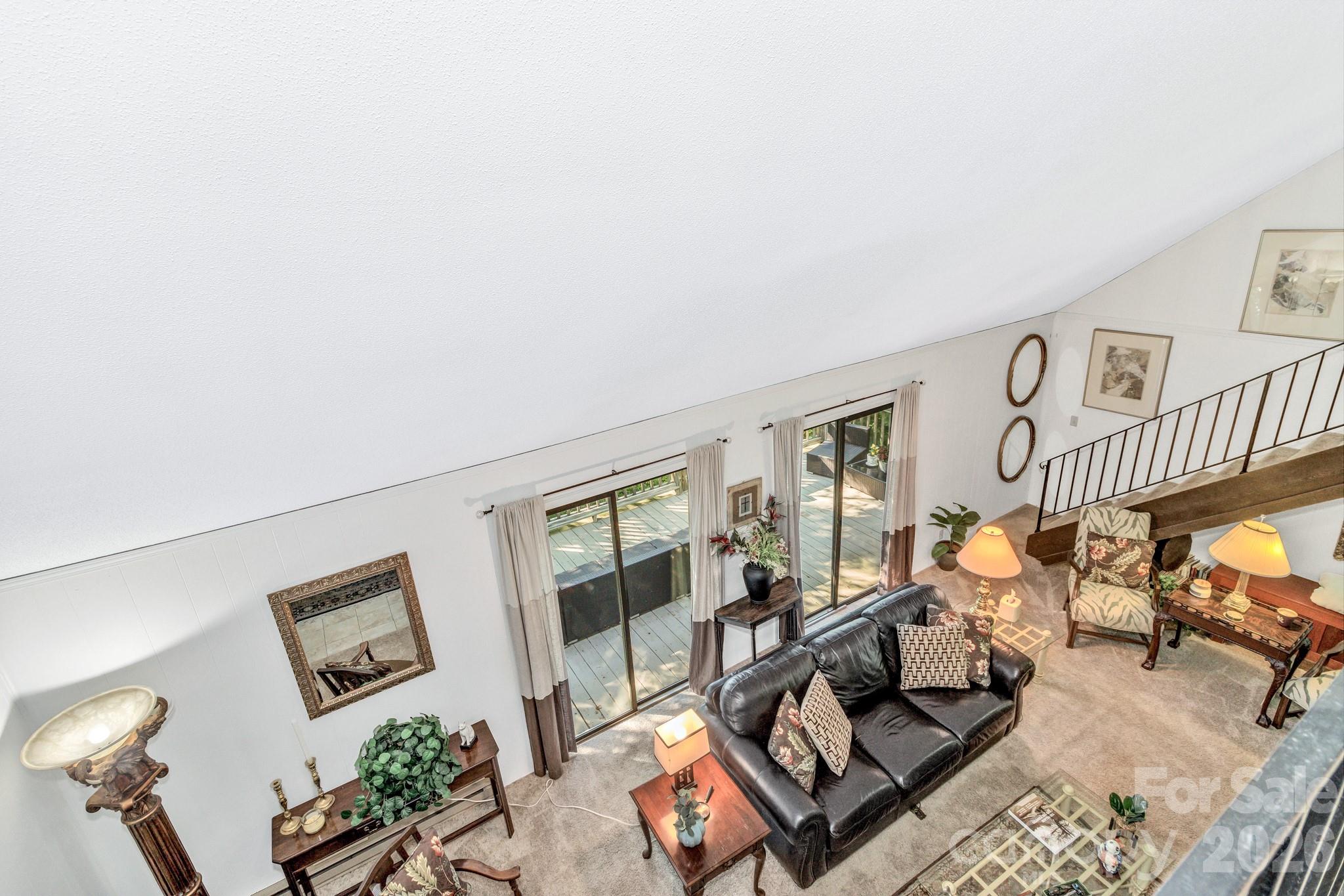 571 Tsisqua Circle — Brevard