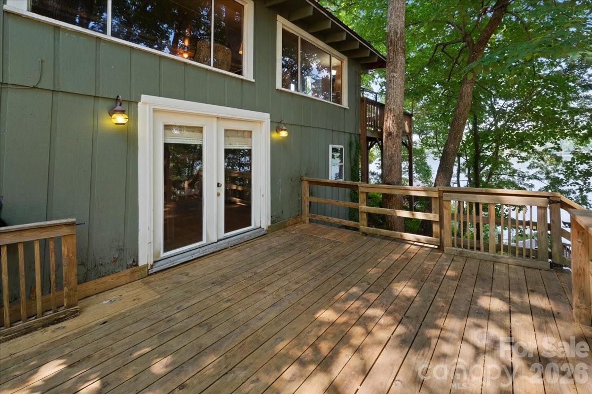 263 Lakewood Circle — Troy