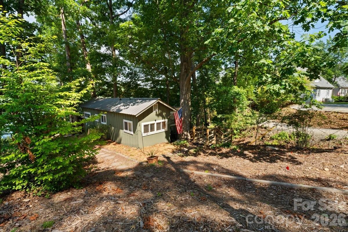 263 Lakewood Circle — Troy