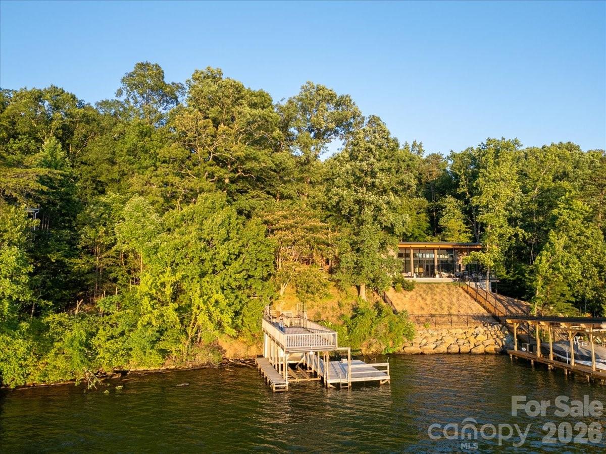 263 Lakewood Circle — Troy