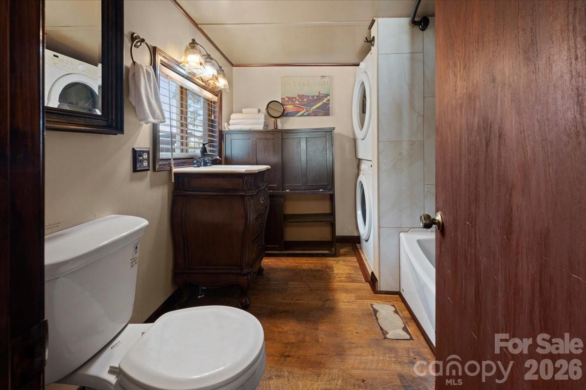 263 Lakewood Circle — Troy