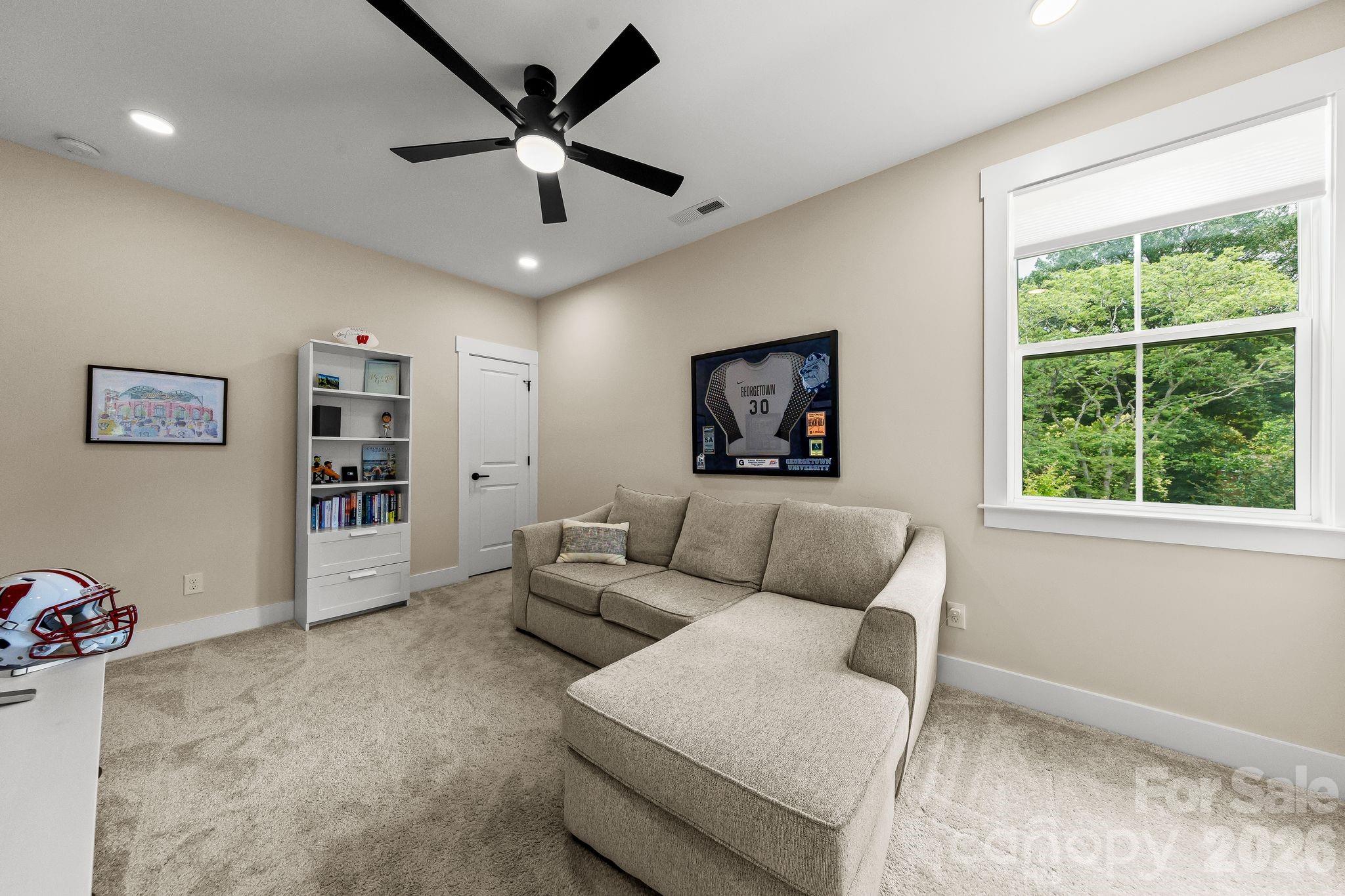 1002 Parkes Street — Matthews