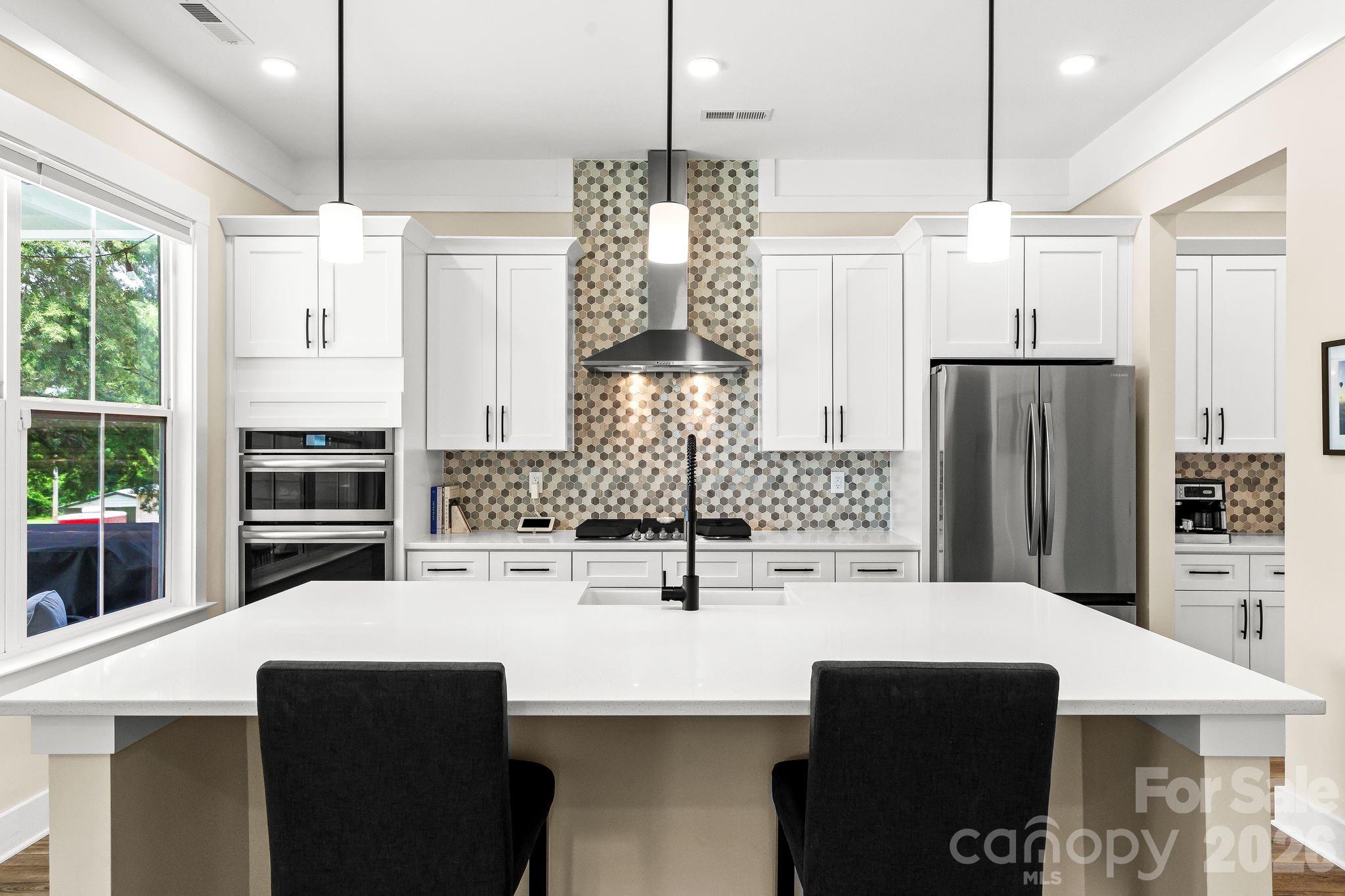 1002 Parkes Street — Matthews