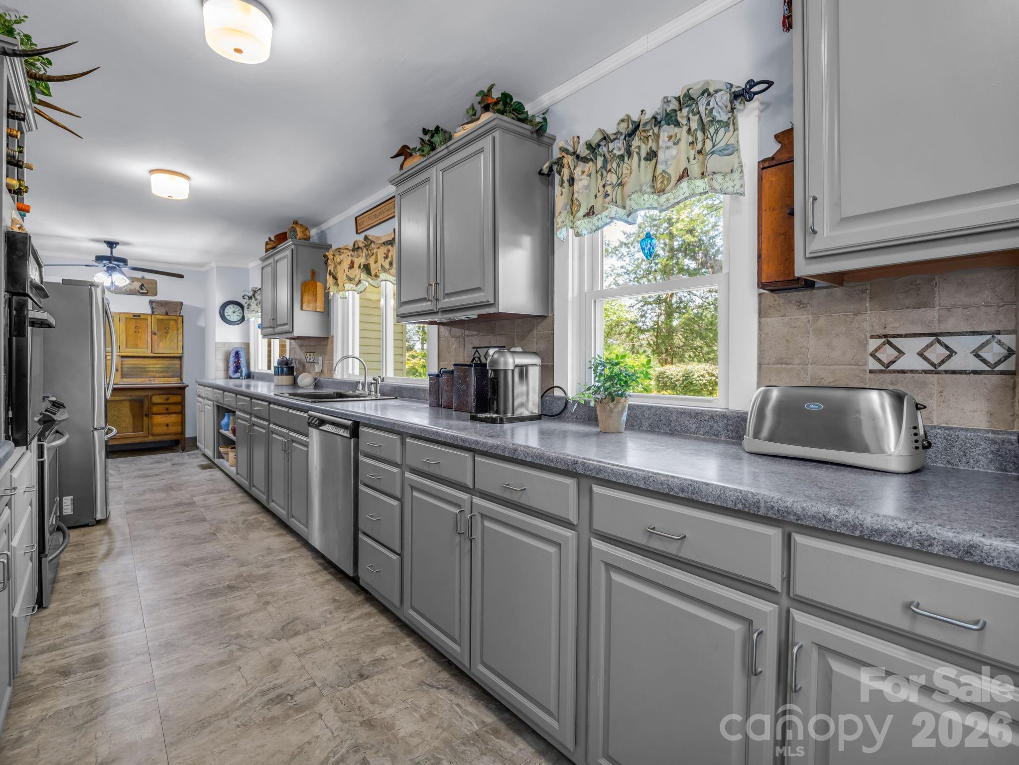 10 Deer Run Lane — Columbus