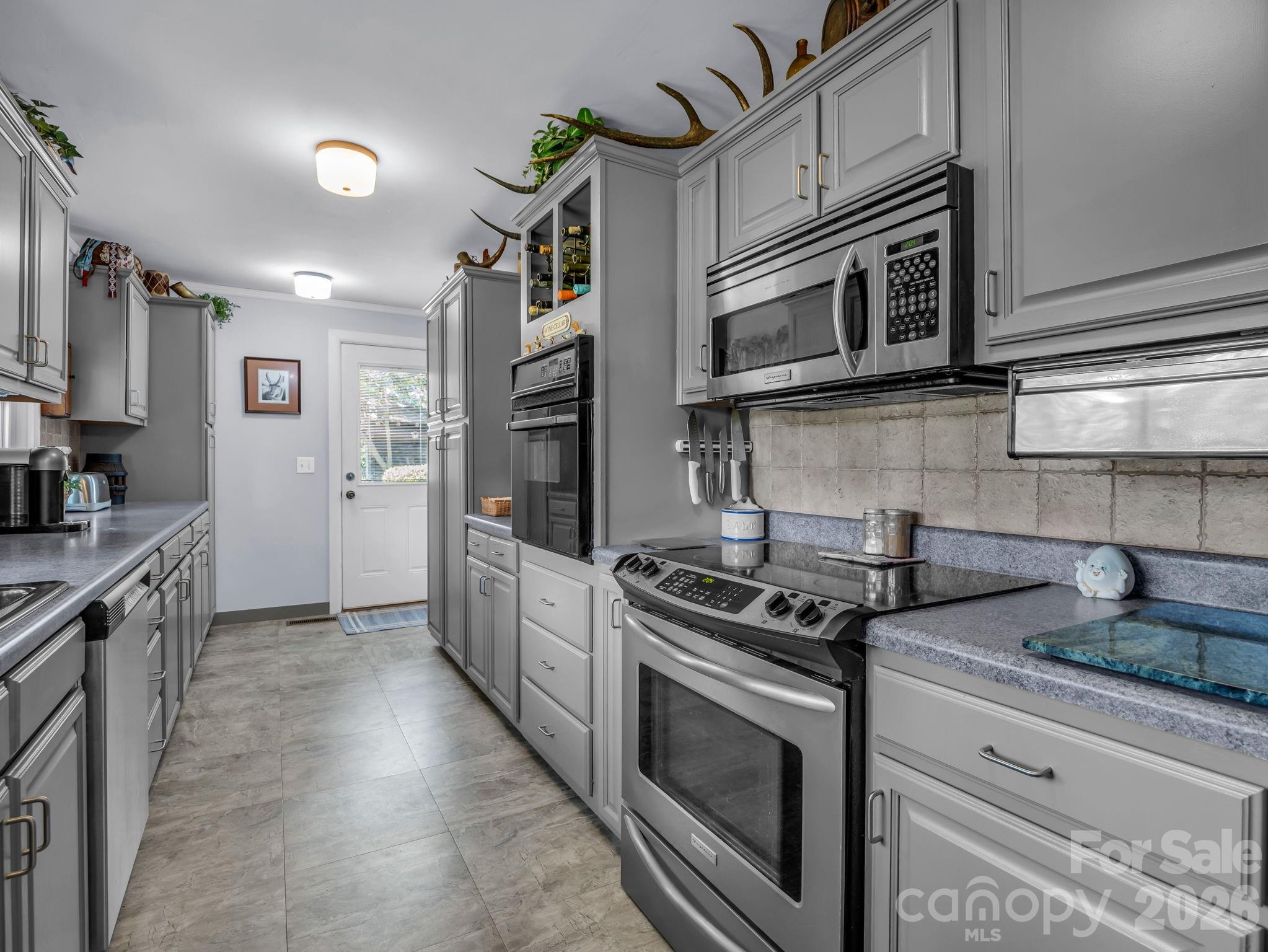 10 Deer Run Lane — Columbus