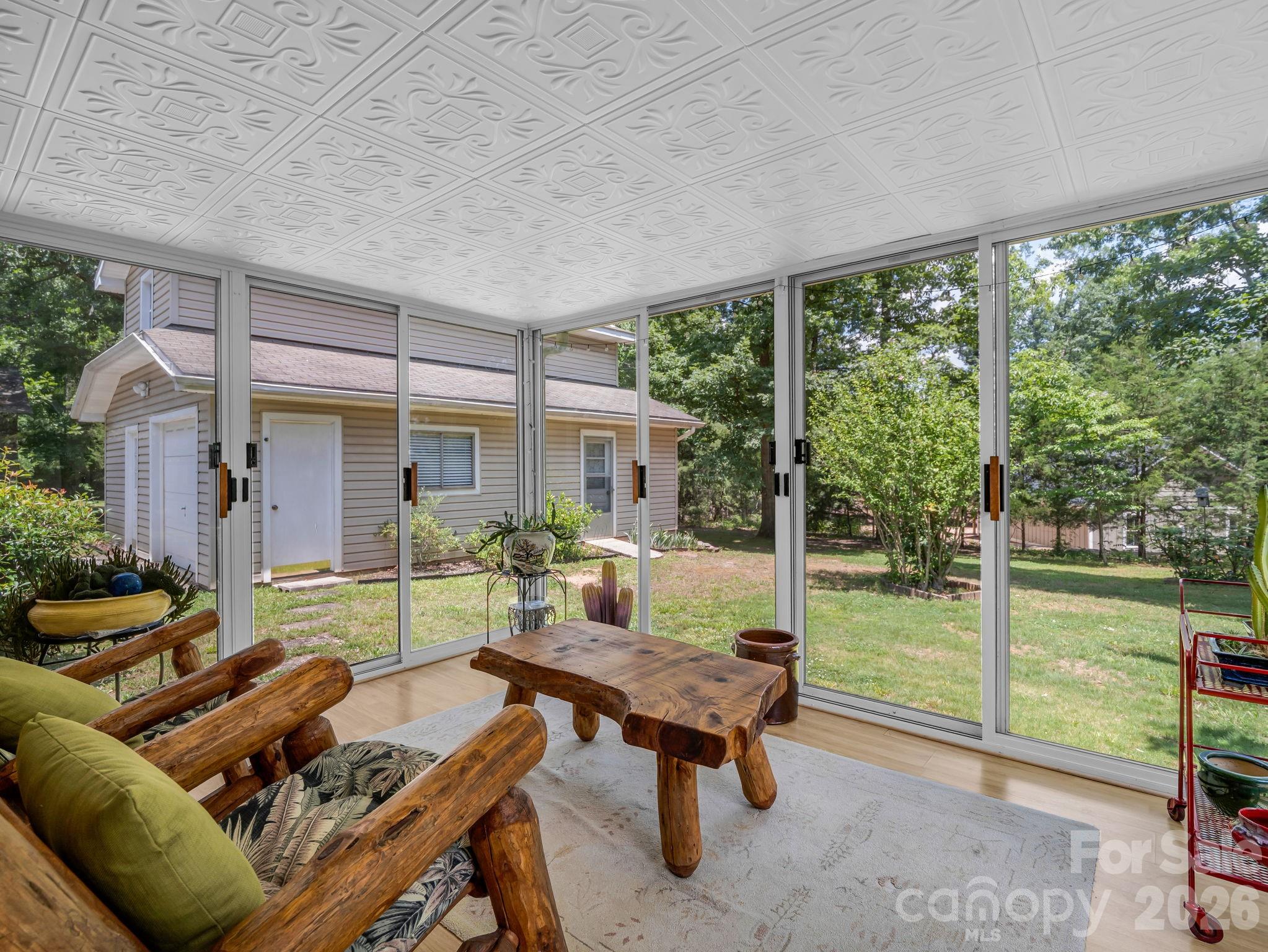 10 Deer Run Lane — Columbus