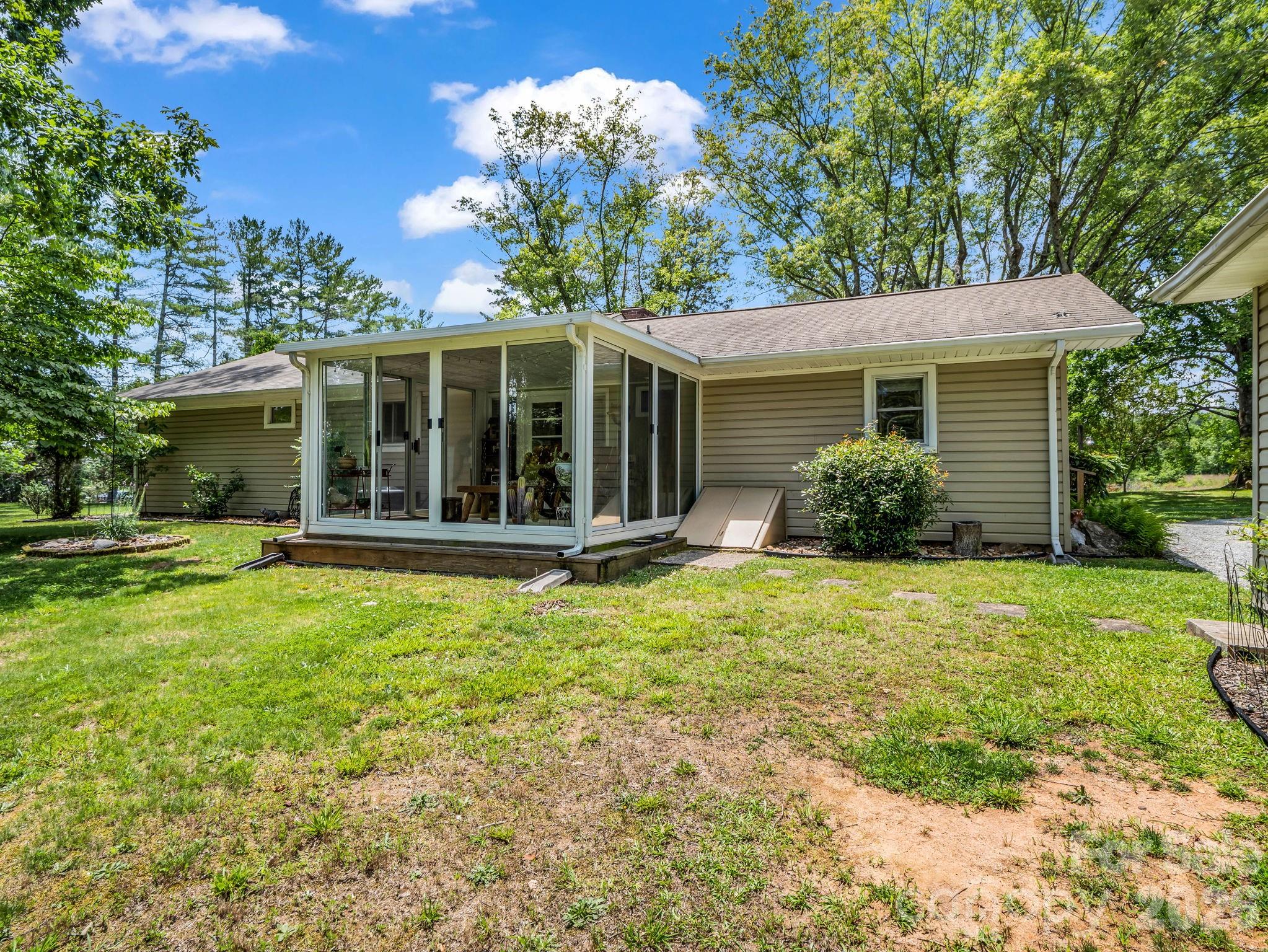 10 Deer Run Lane — Columbus