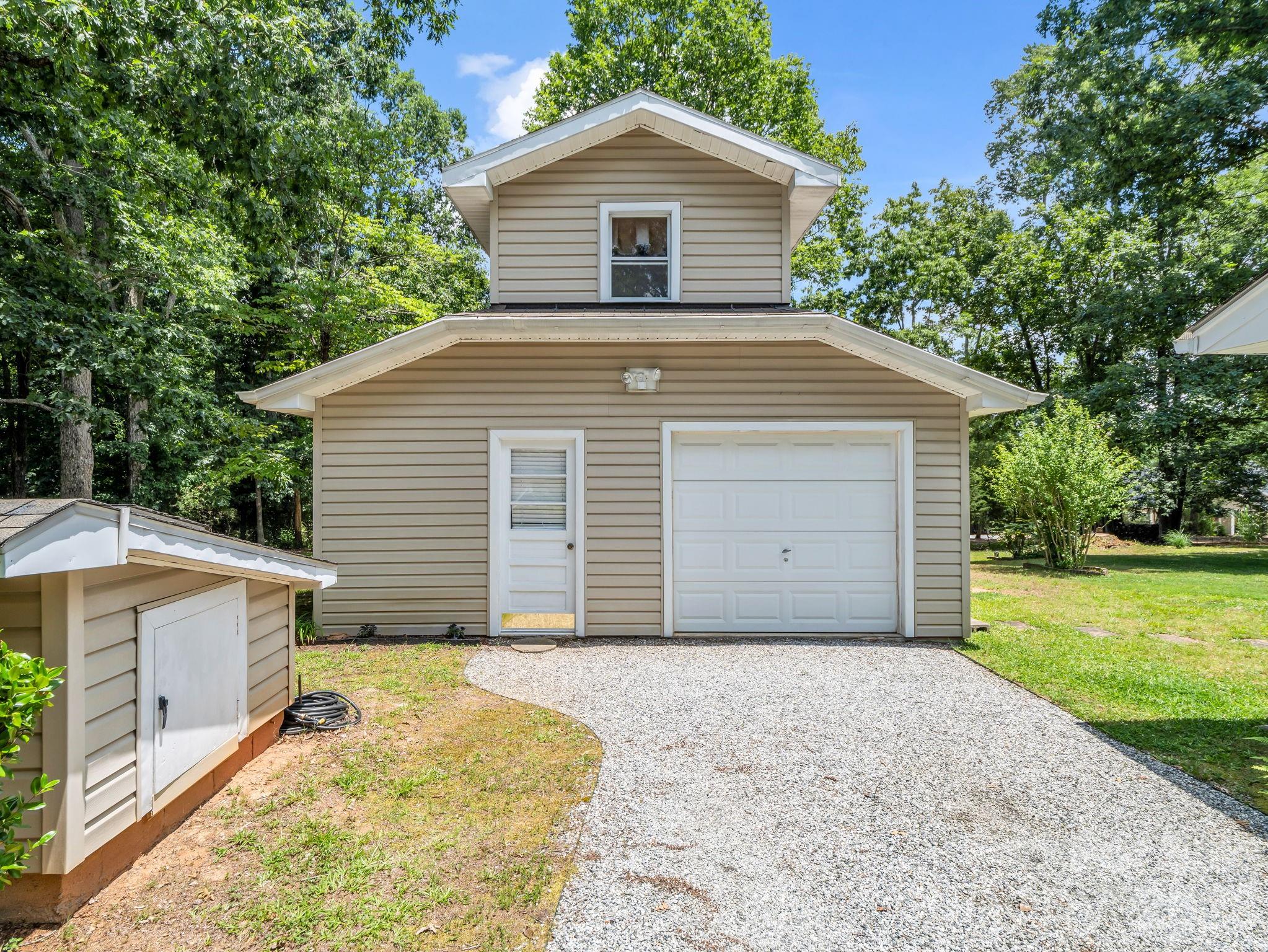 10 Deer Run Lane — Columbus