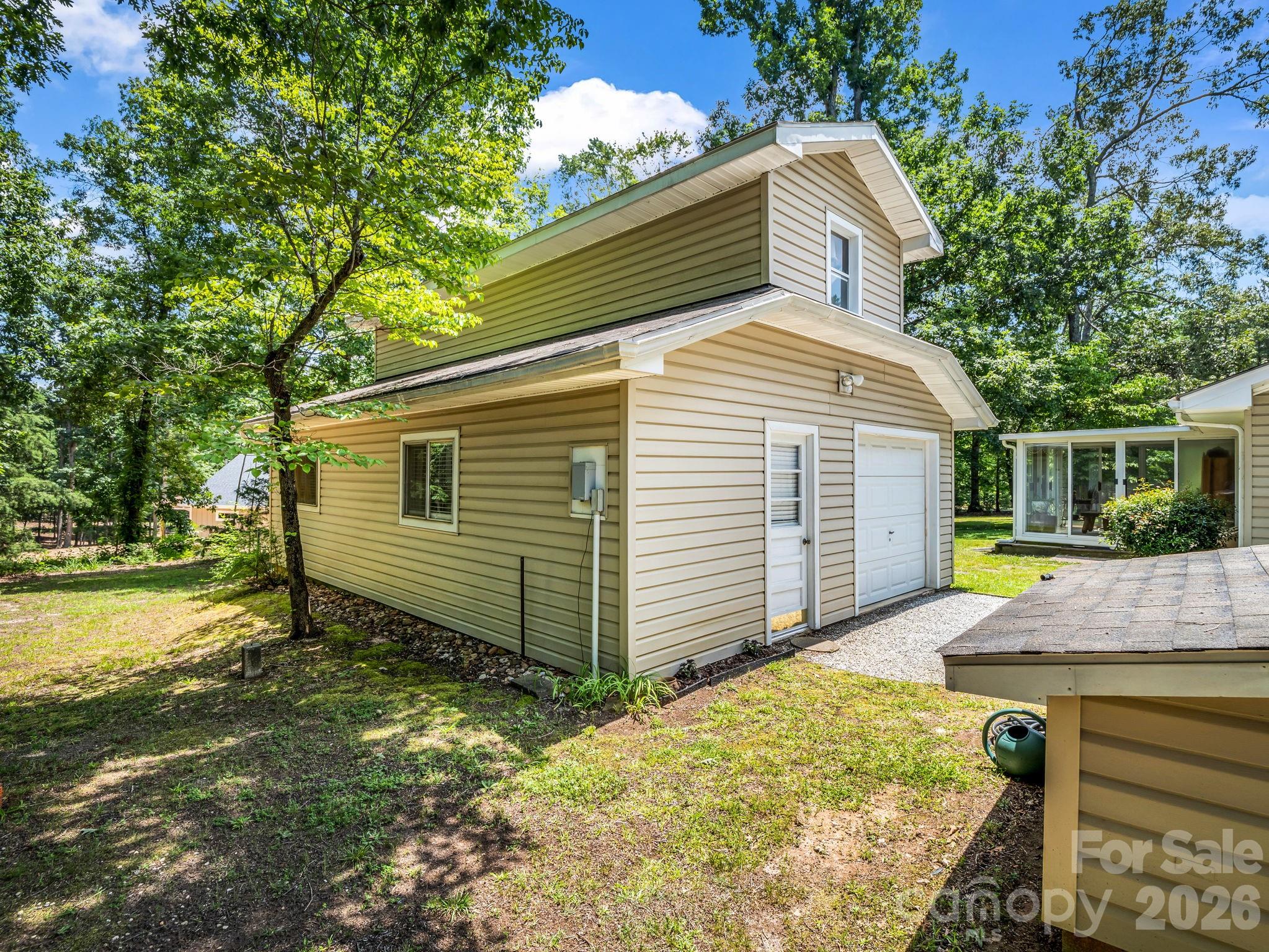 10 Deer Run Lane — Columbus