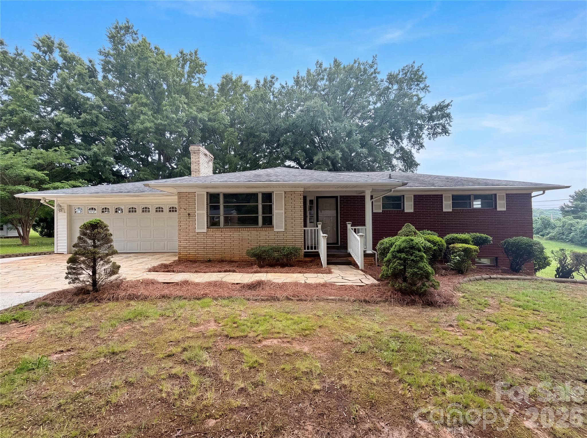 1580 W Cloaninger Avenue — Statesville
