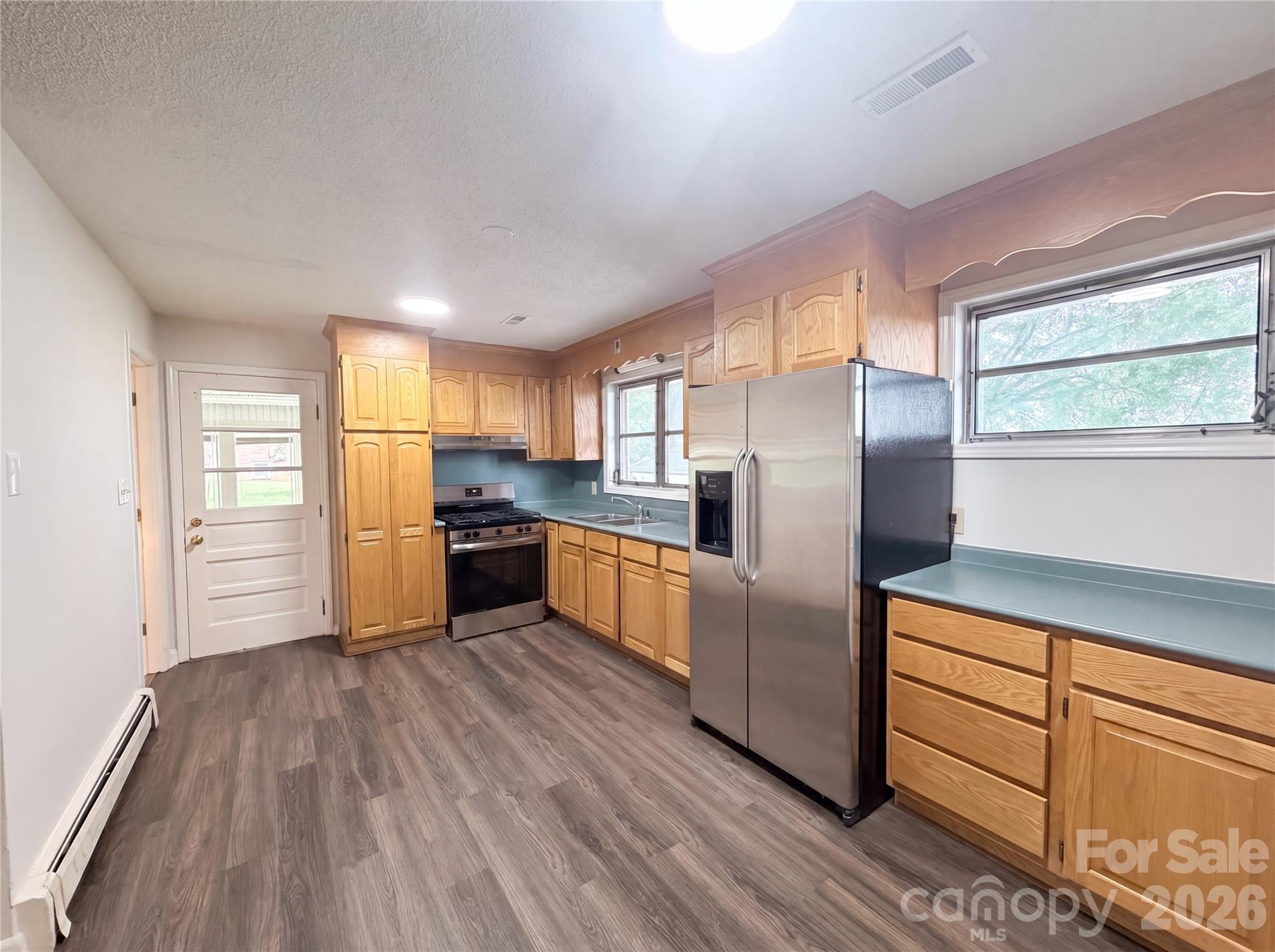 1580 W Cloaninger Avenue — Statesville