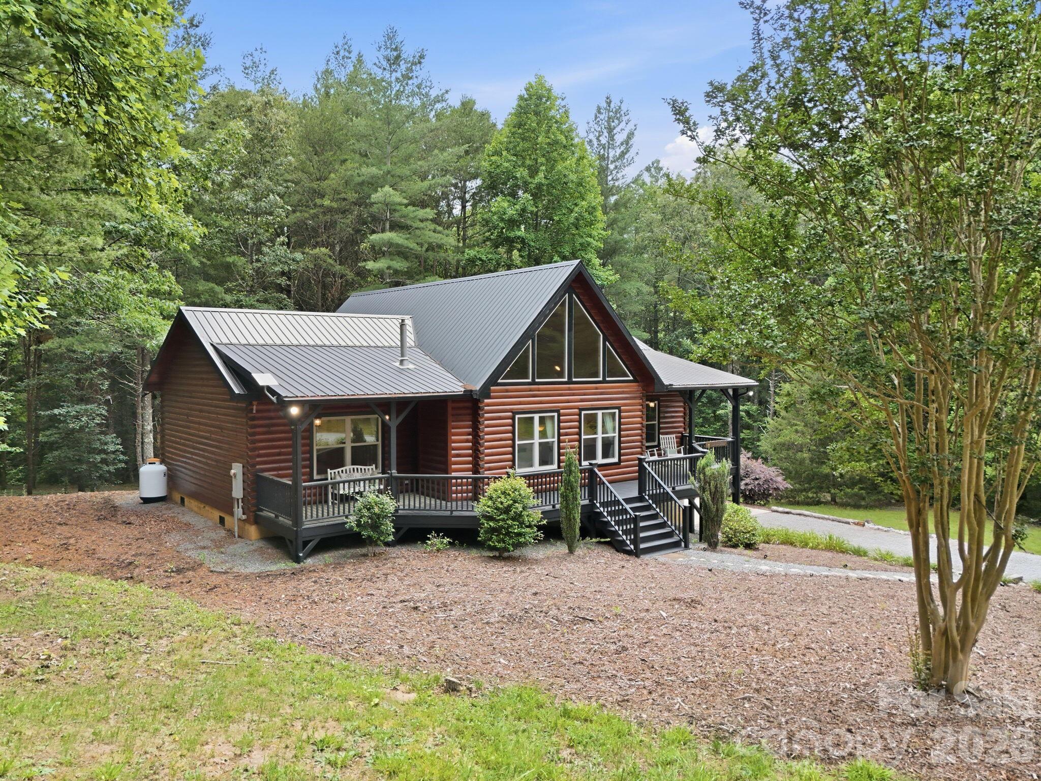 15 Trillium Trail — Nebo