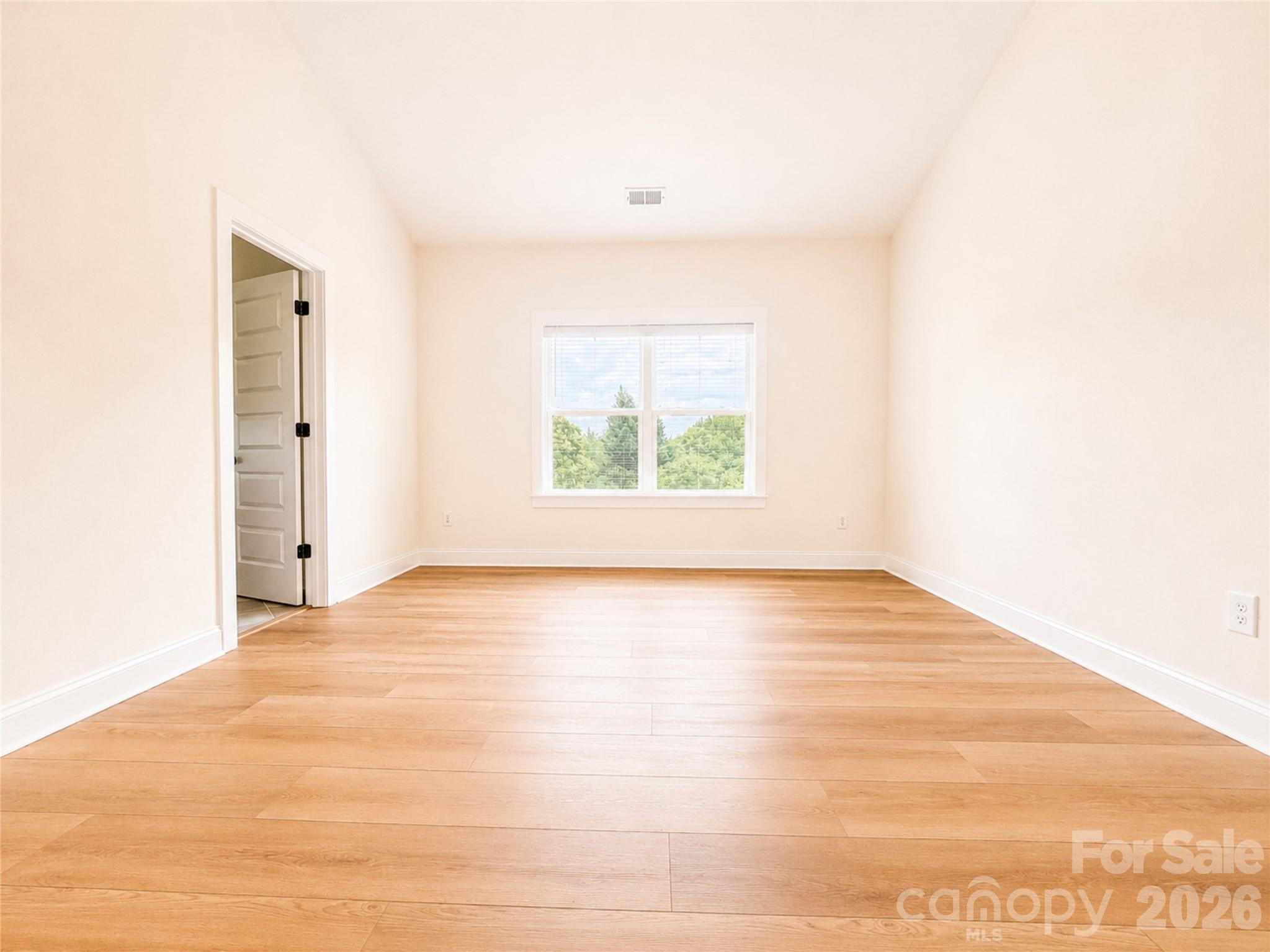 1242 N Sharon Amity Road — Charlotte