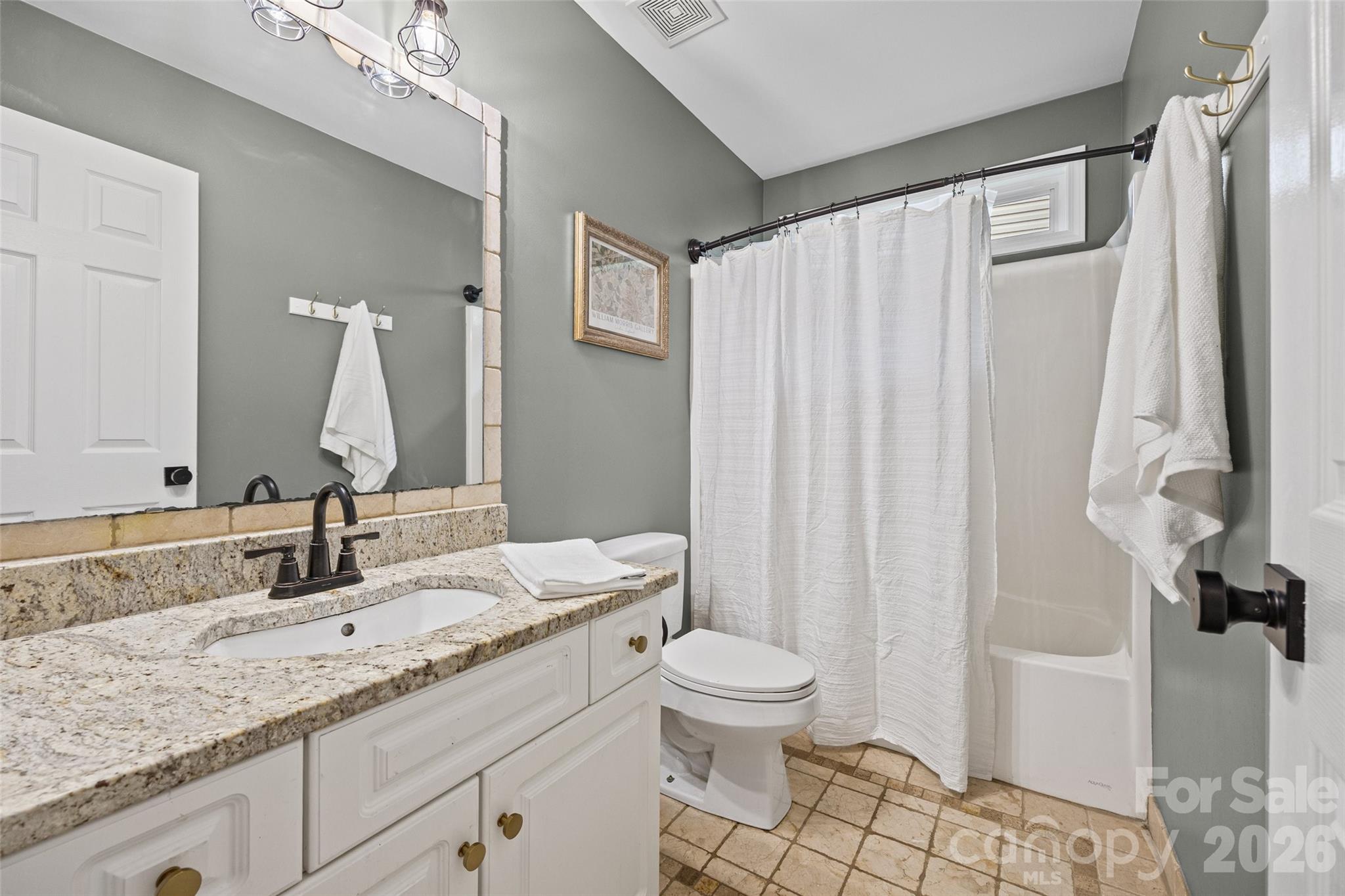 12029 Spinnaker Drive — Tega Cay