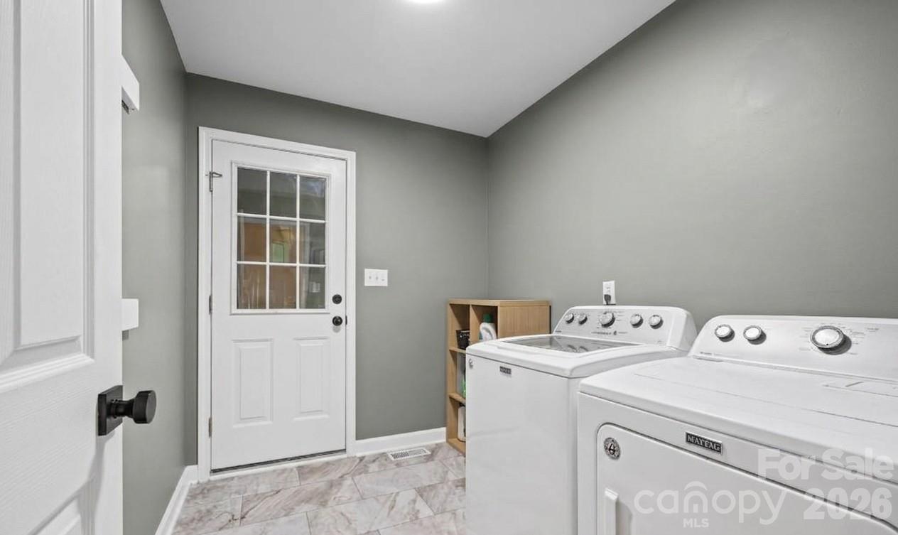 12029 Spinnaker Drive — Tega Cay
