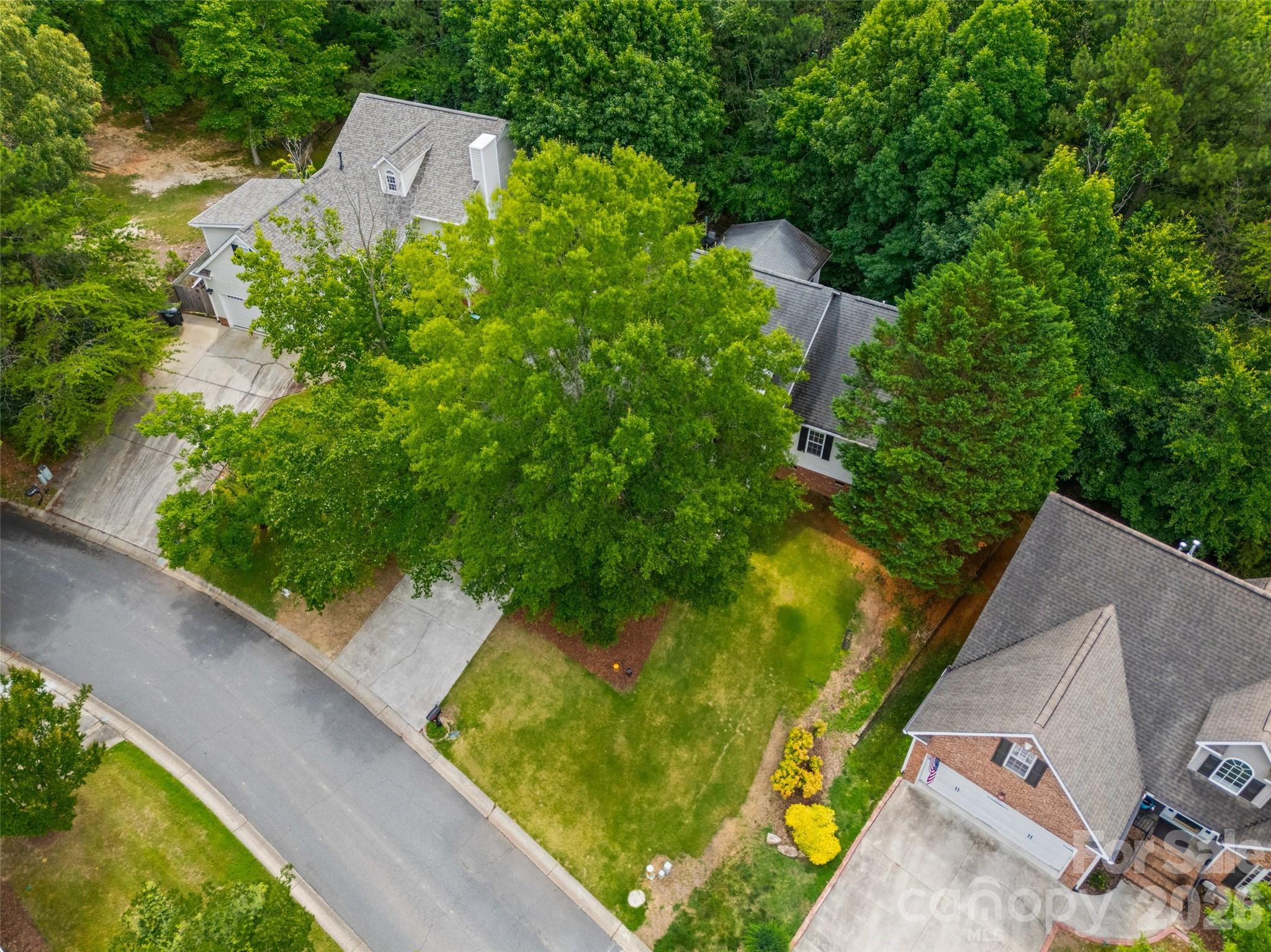 12029 Spinnaker Drive — Tega Cay