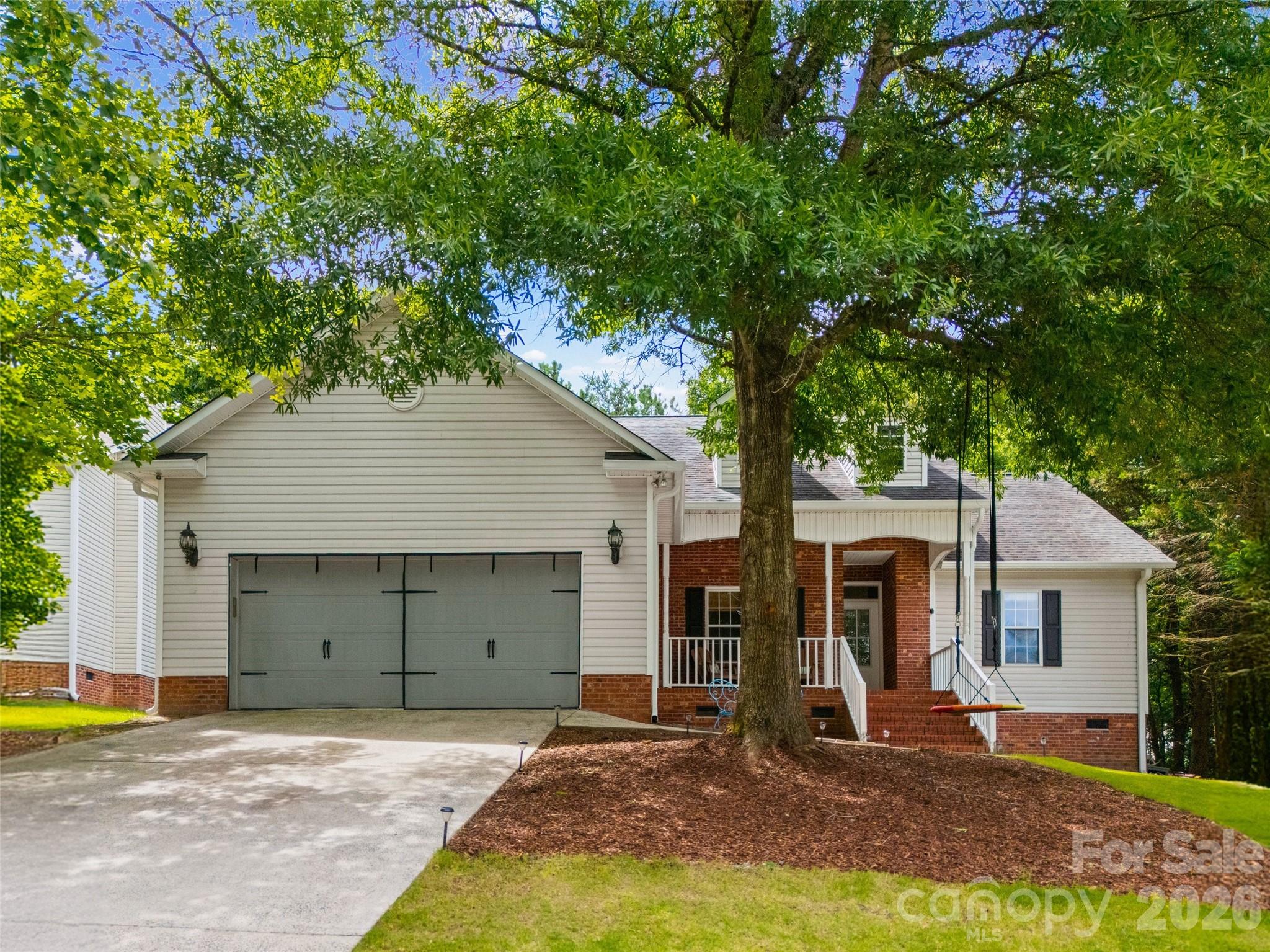 12029 Spinnaker Drive — Tega Cay