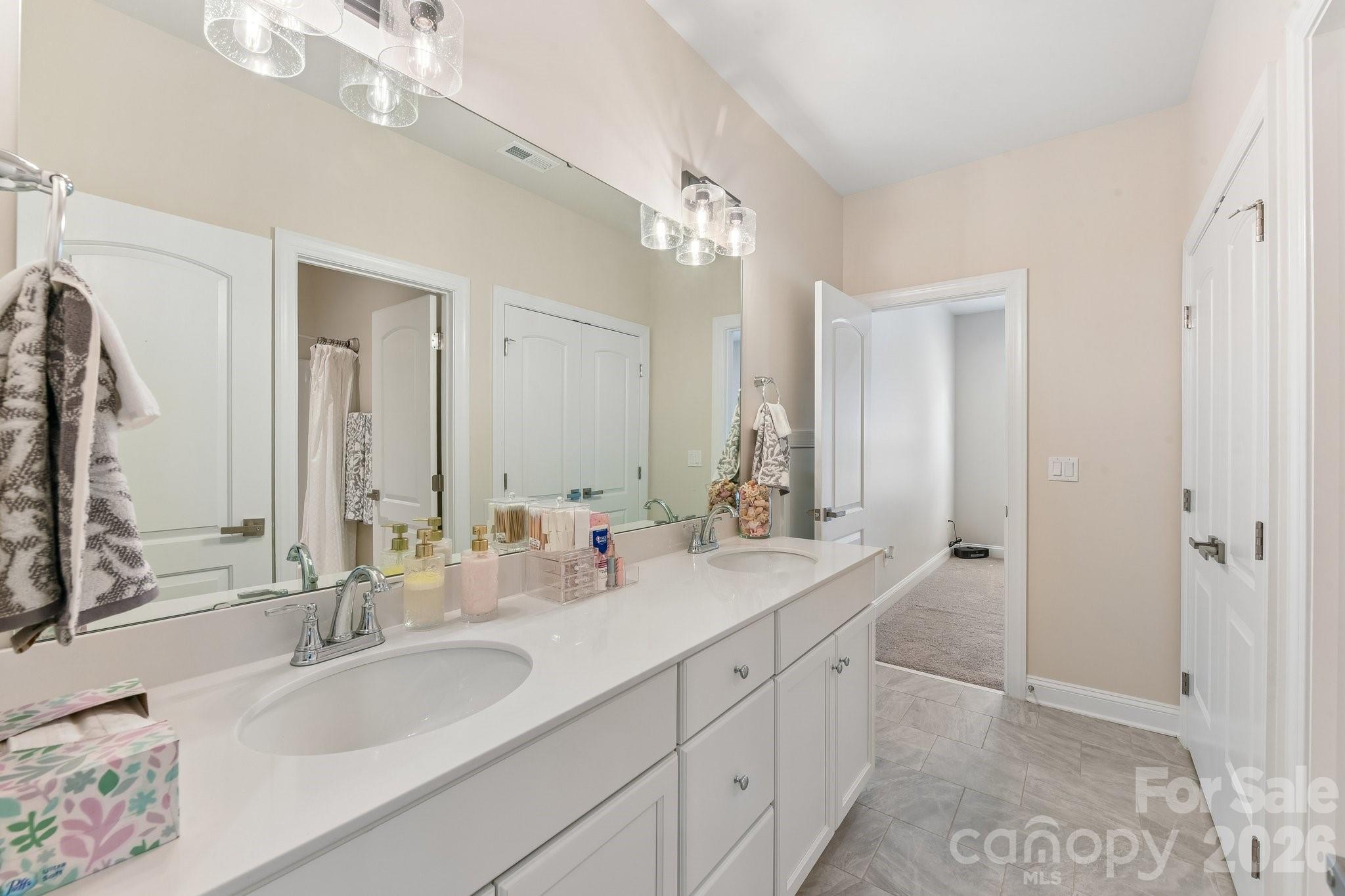 9833 Ardley Park Way — Charlotte