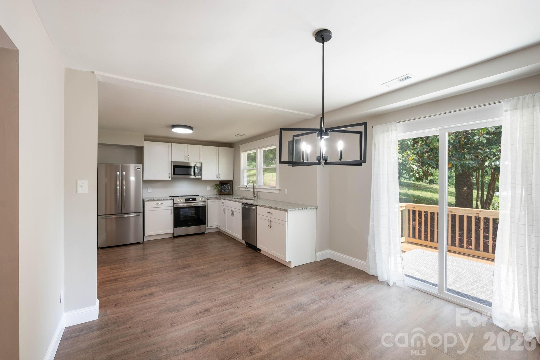 147 N Hillside Street — Rutherfordton