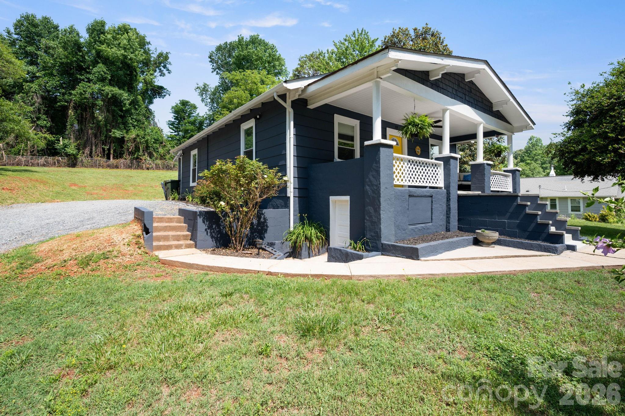 147 N Hillside Street — Rutherfordton