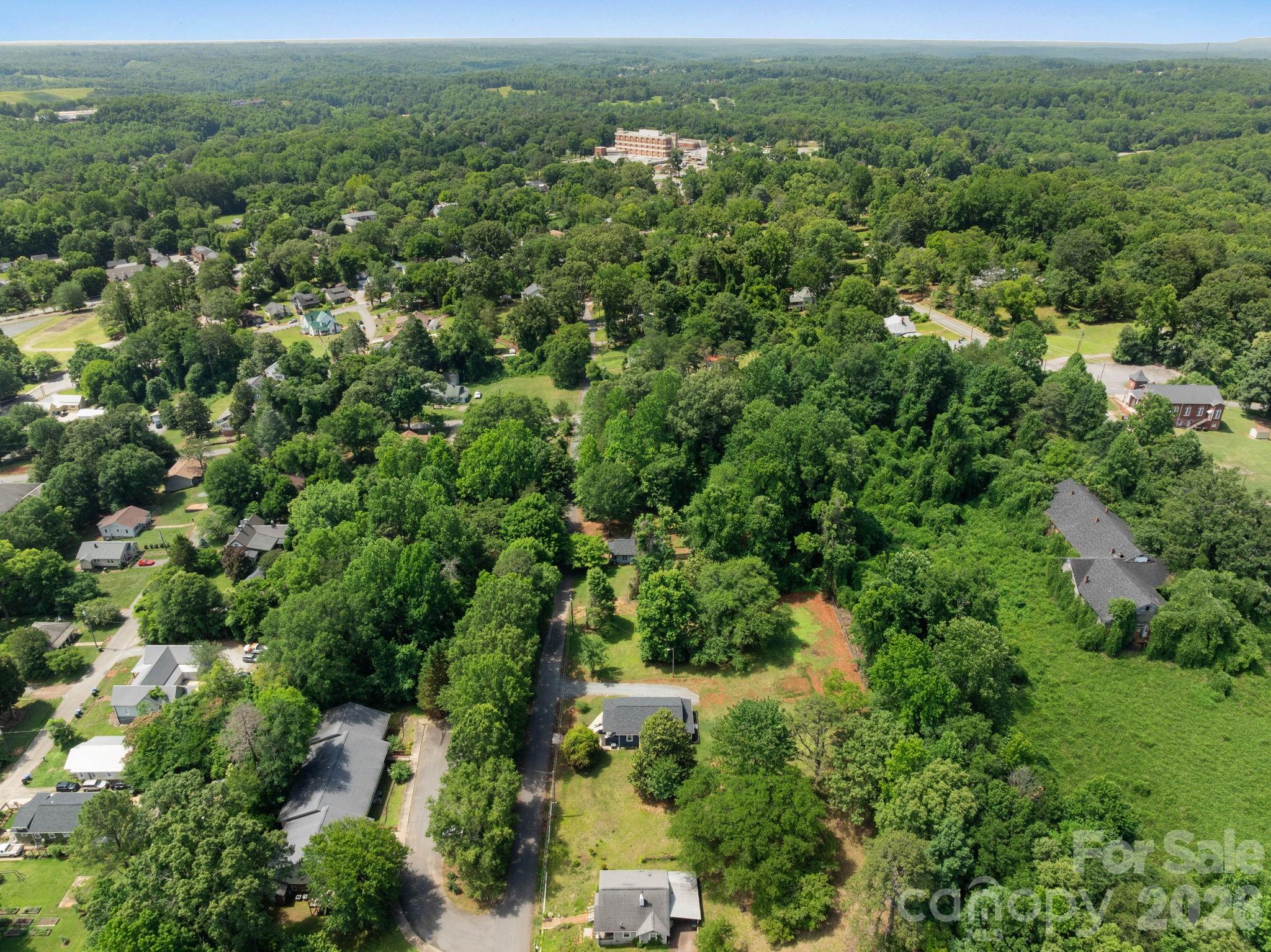 147 N Hillside Street — Rutherfordton