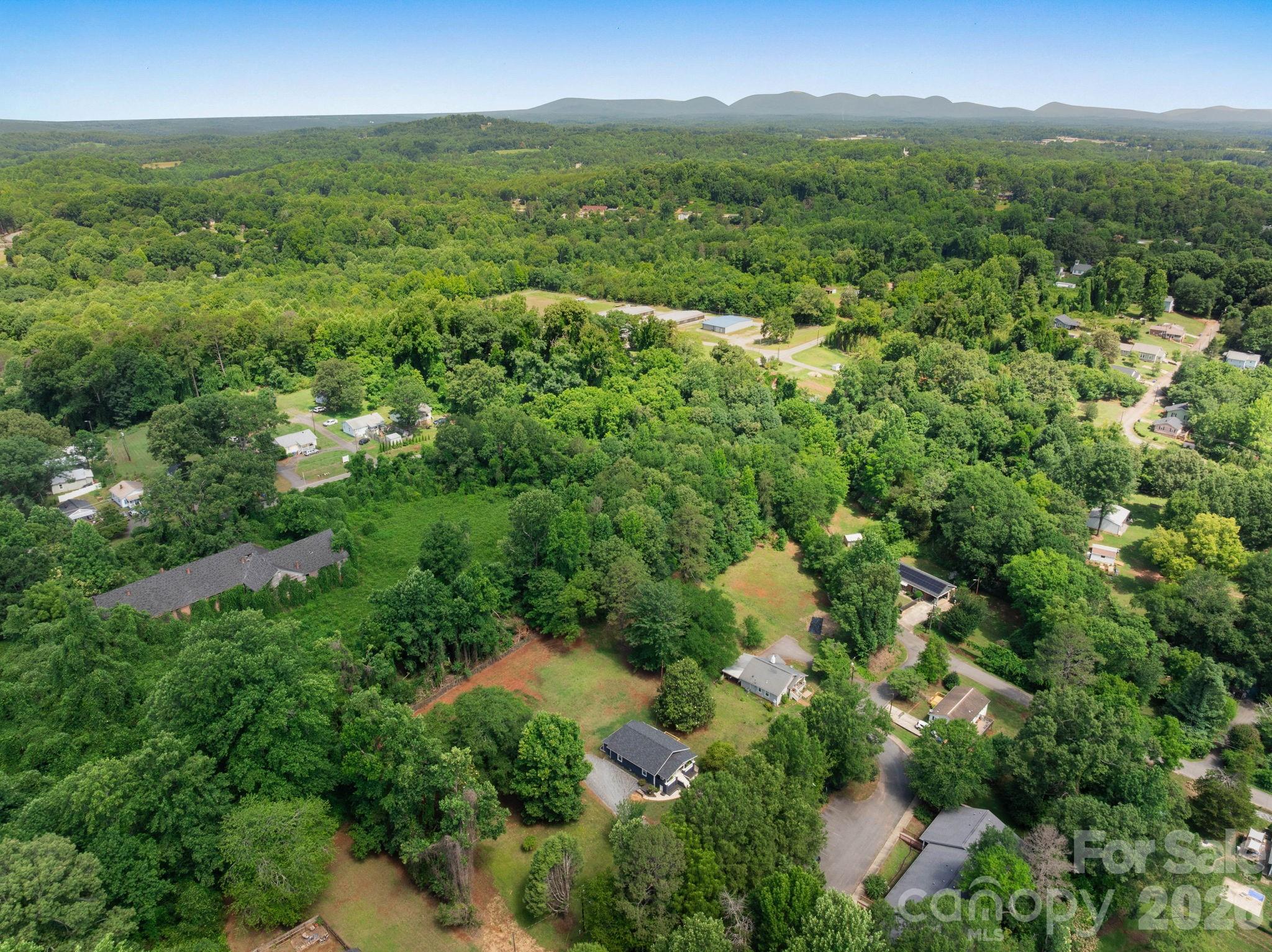 147 N Hillside Street — Rutherfordton