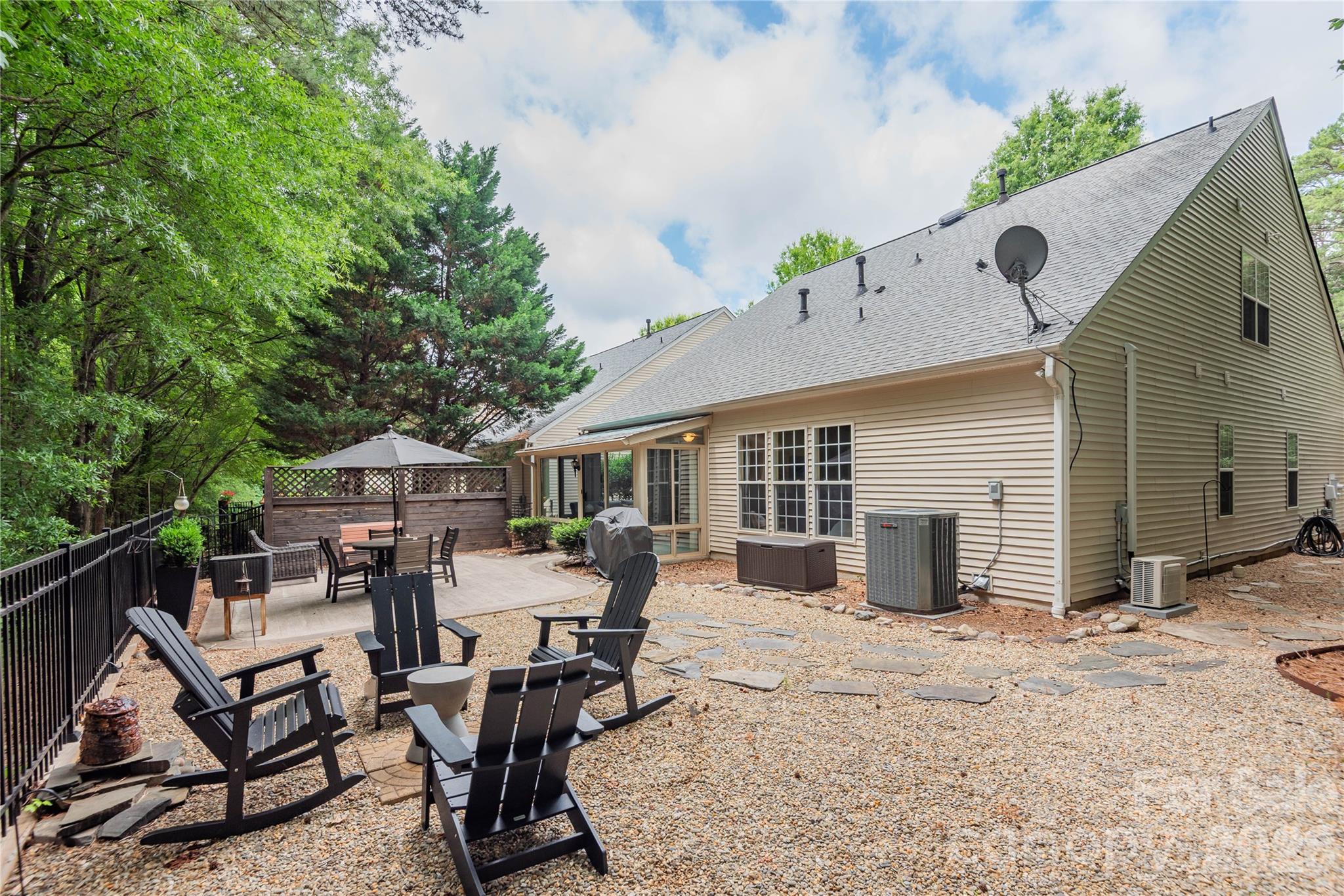 7330 Restoration Drive — Matthews