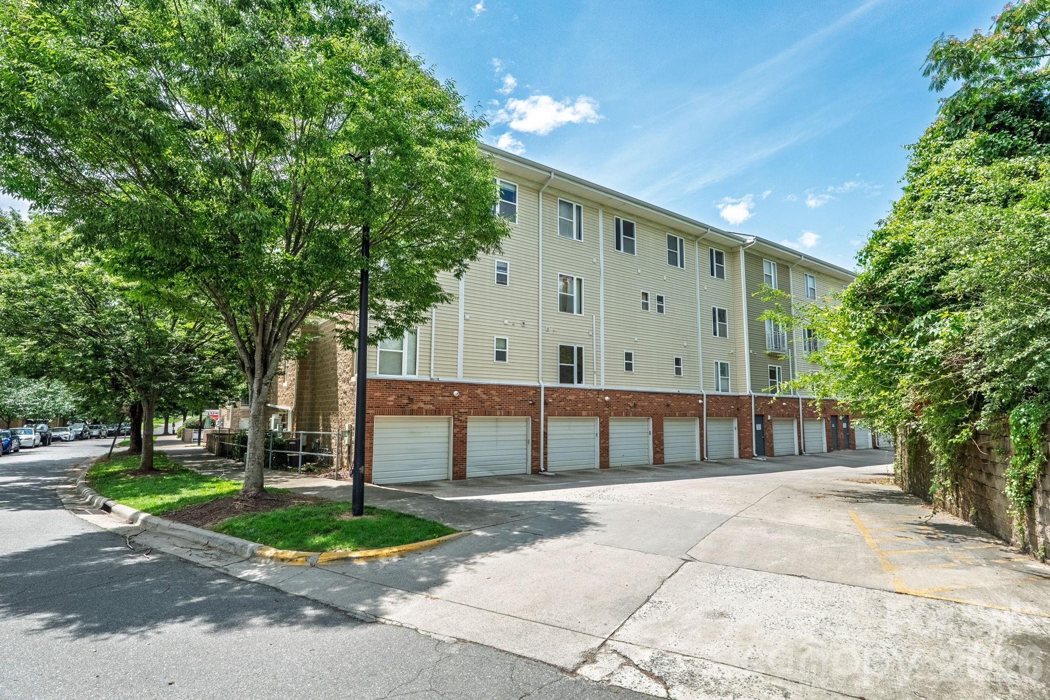 649 Raphael Place — Charlotte
