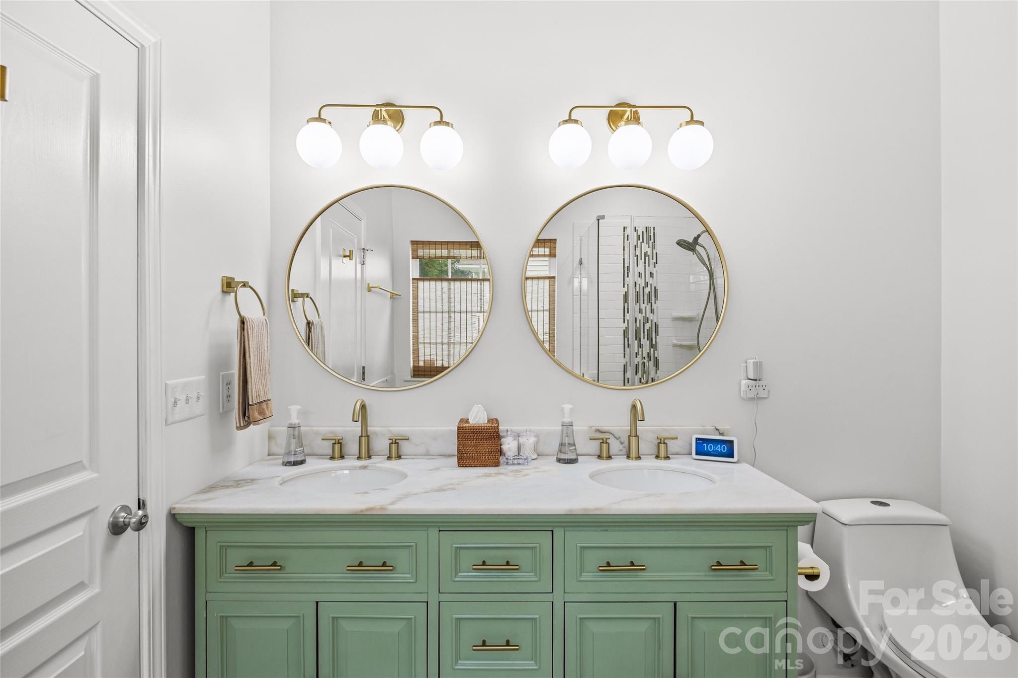 1732 Crabapple Tree Lane — Charlotte