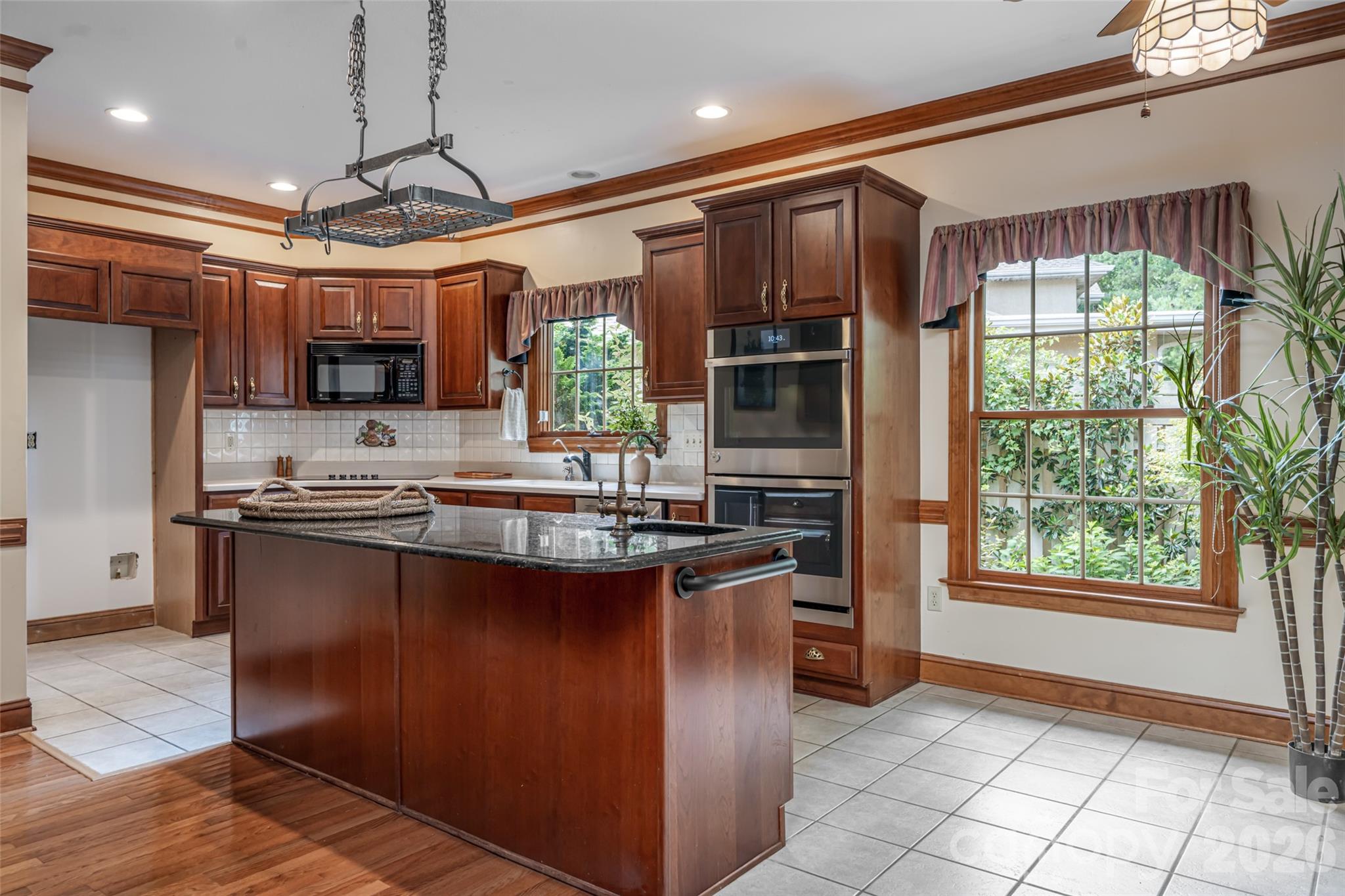 23 Boddington Court — Asheville