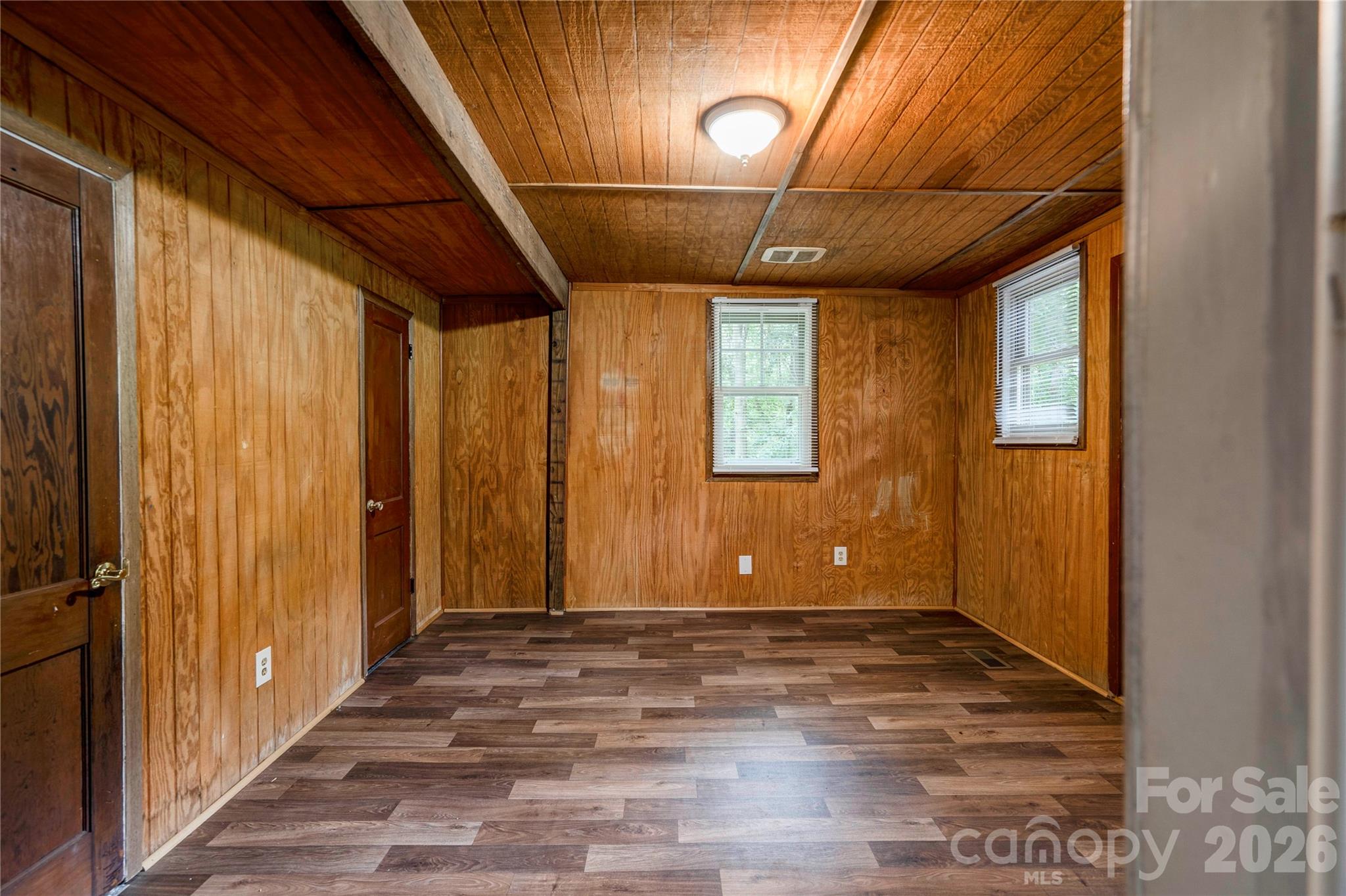 1726 Metcalf Road — Shelby