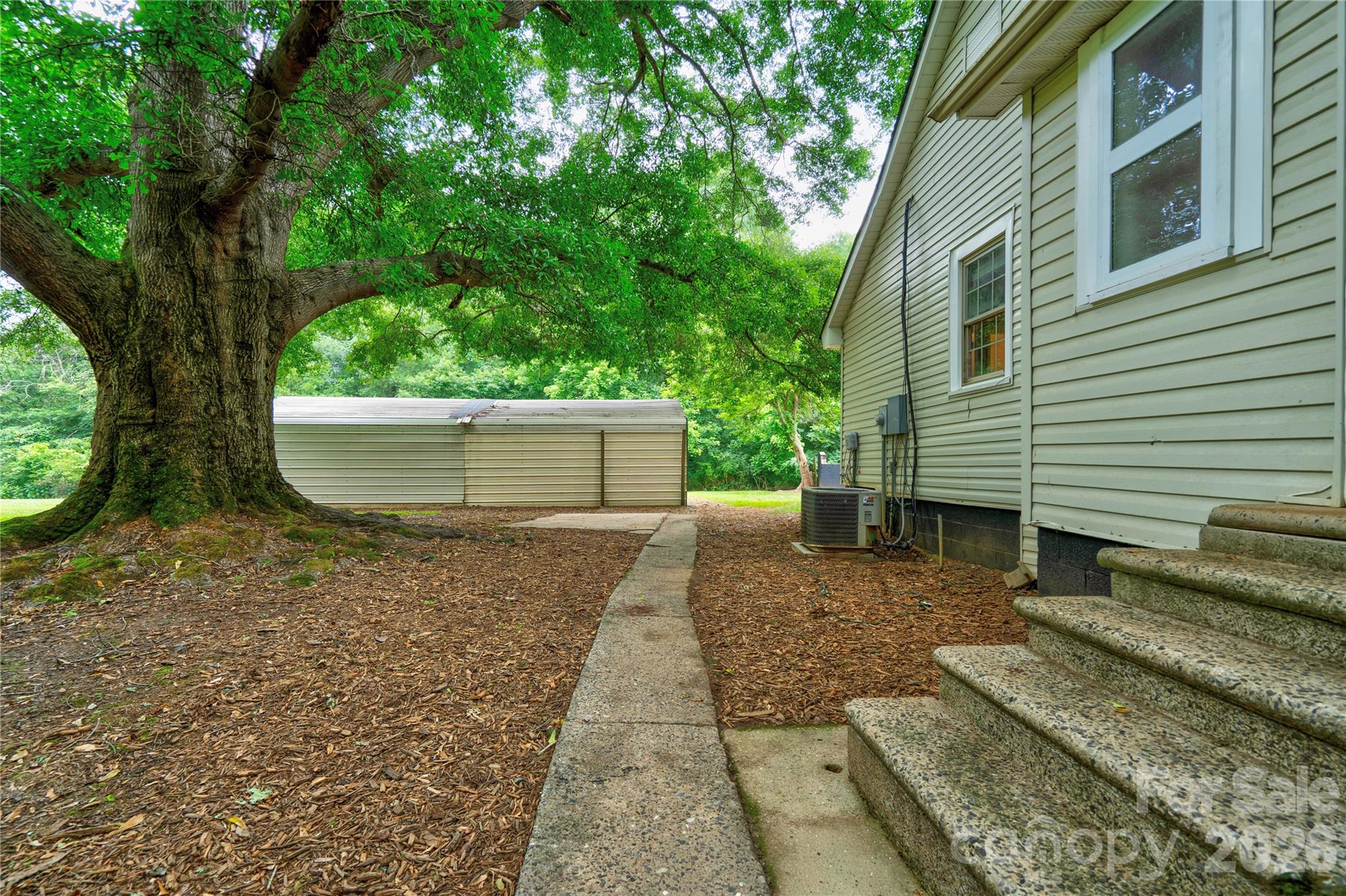 1726 Metcalf Road — Shelby