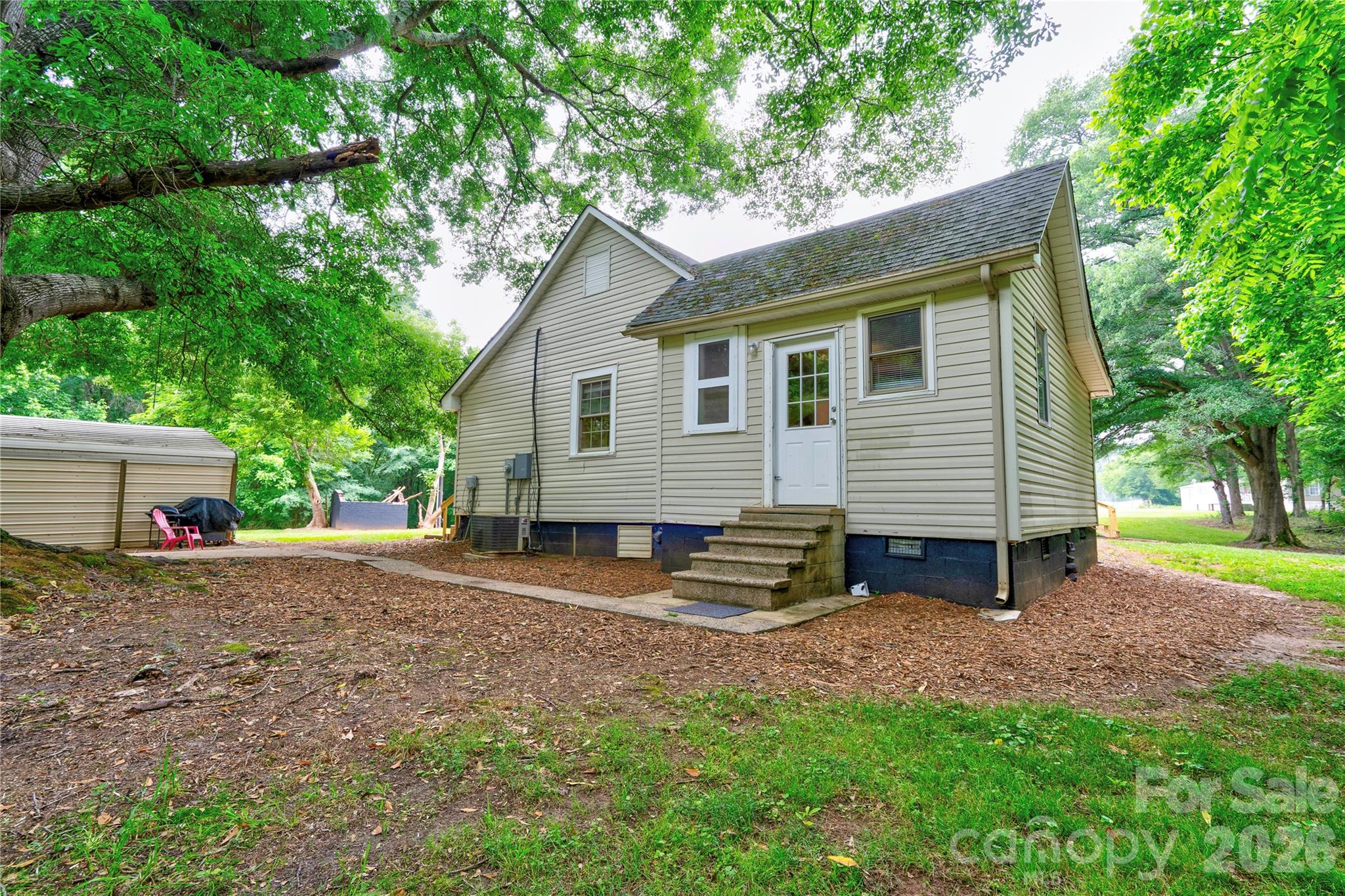 1726 Metcalf Road — Shelby