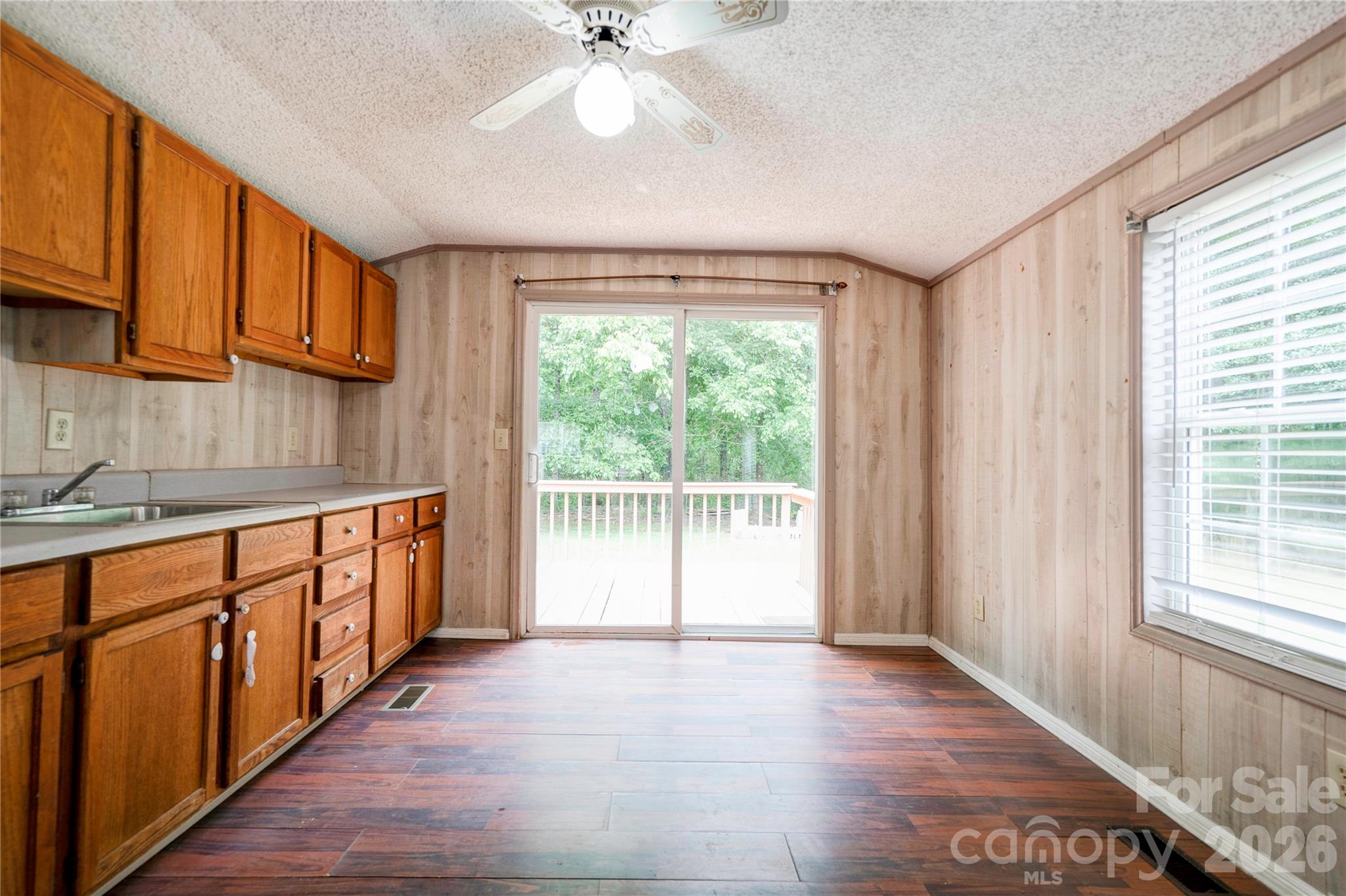 1726 Metcalf Road — Shelby