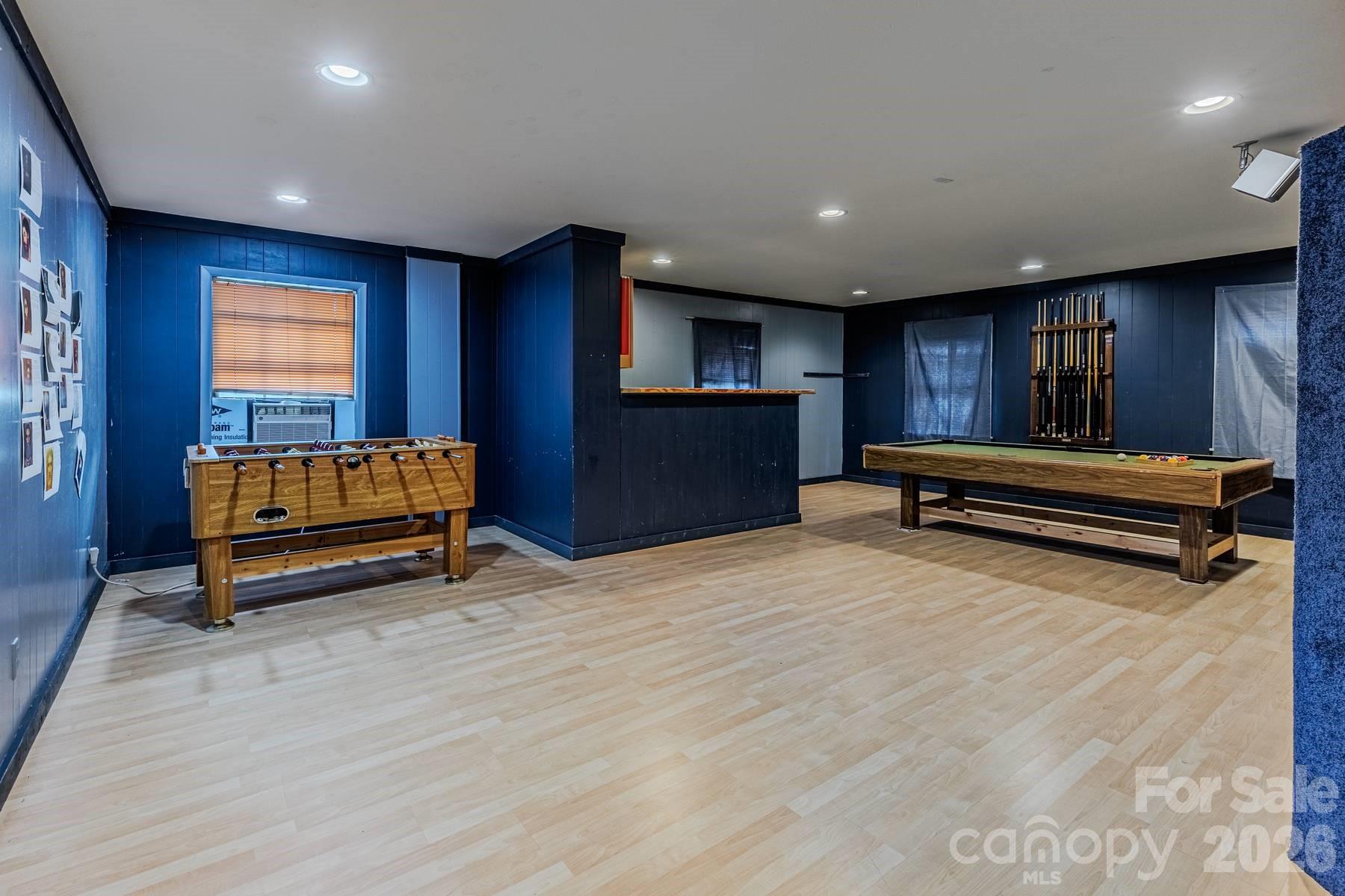 1127 Franklin Grove Church Road — Bryson City