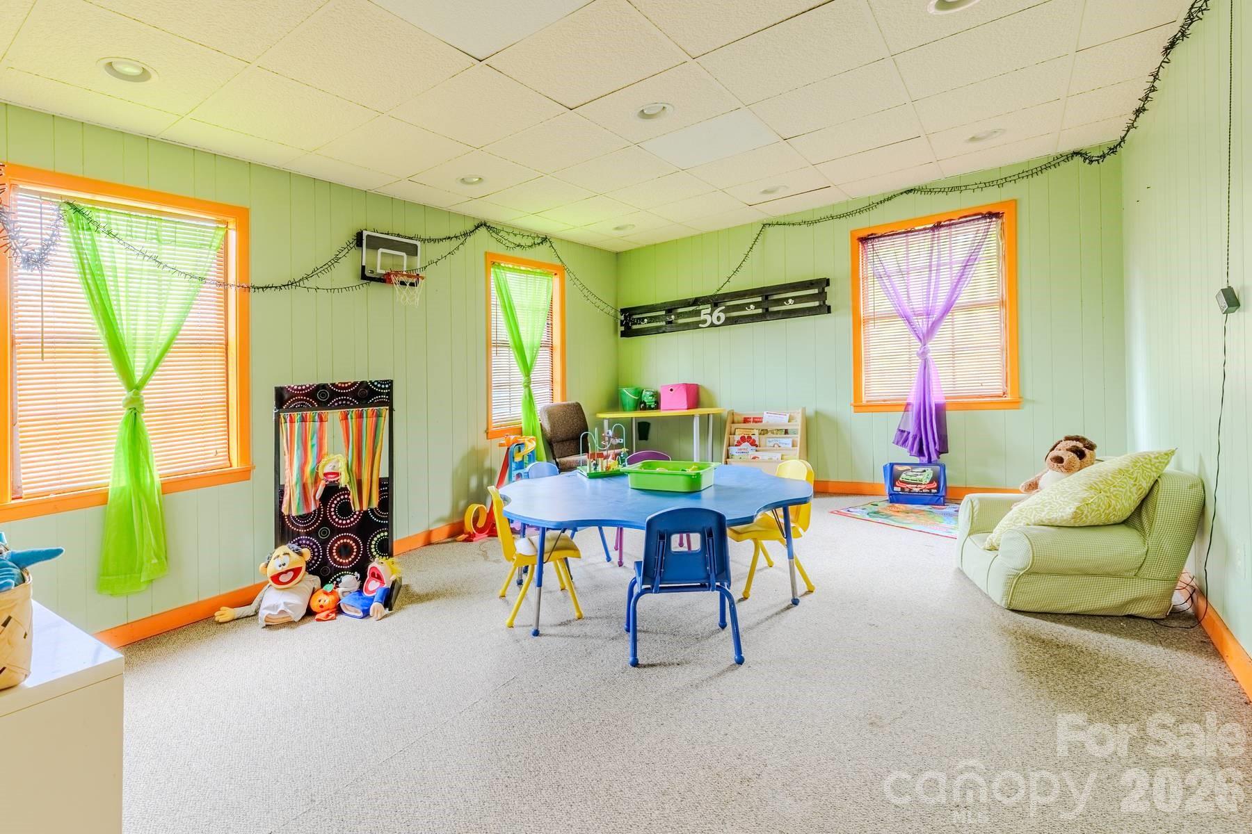 1127 Franklin Grove Church Road — Bryson City