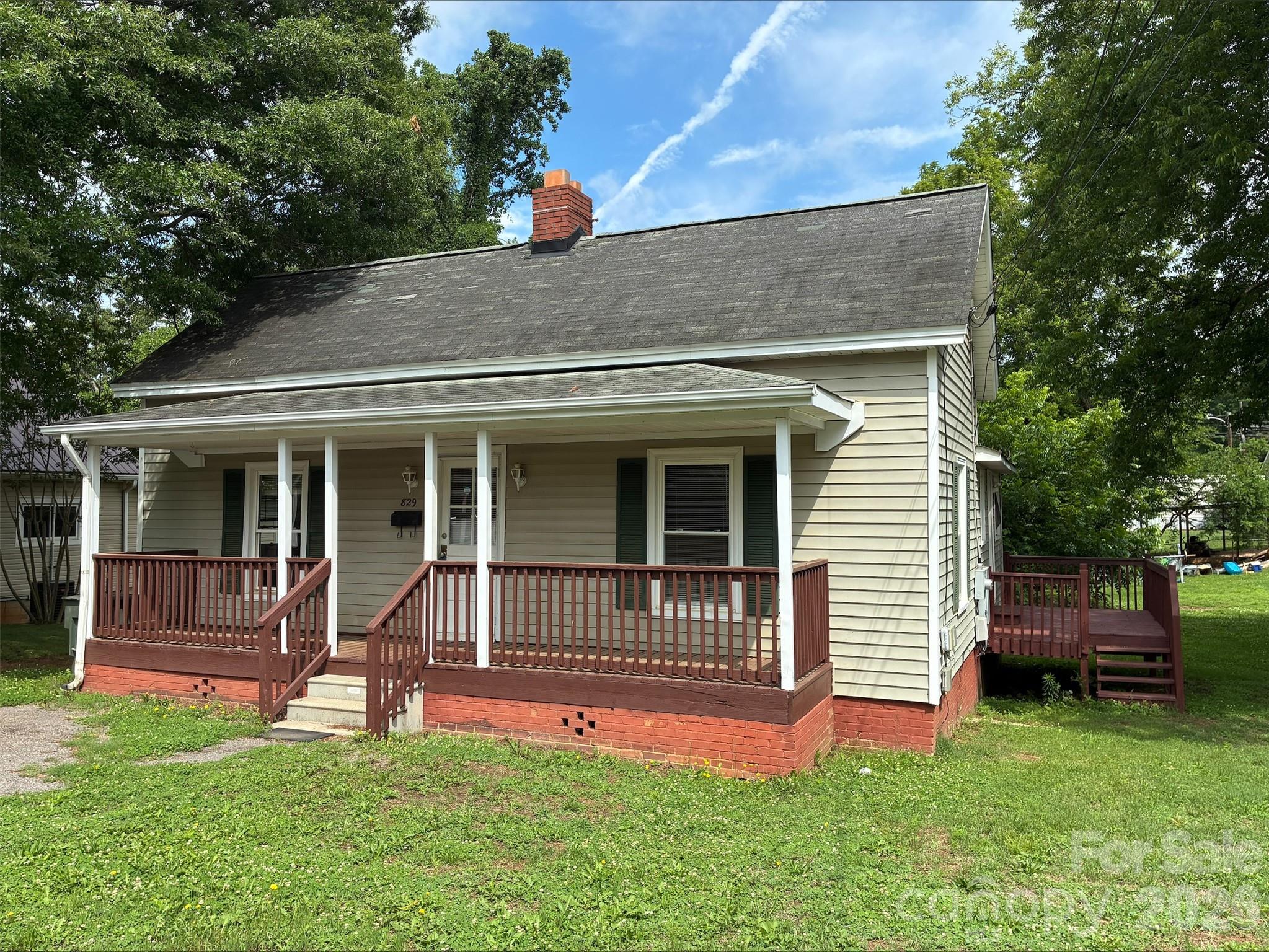 829 Spruce Street — Mooresville