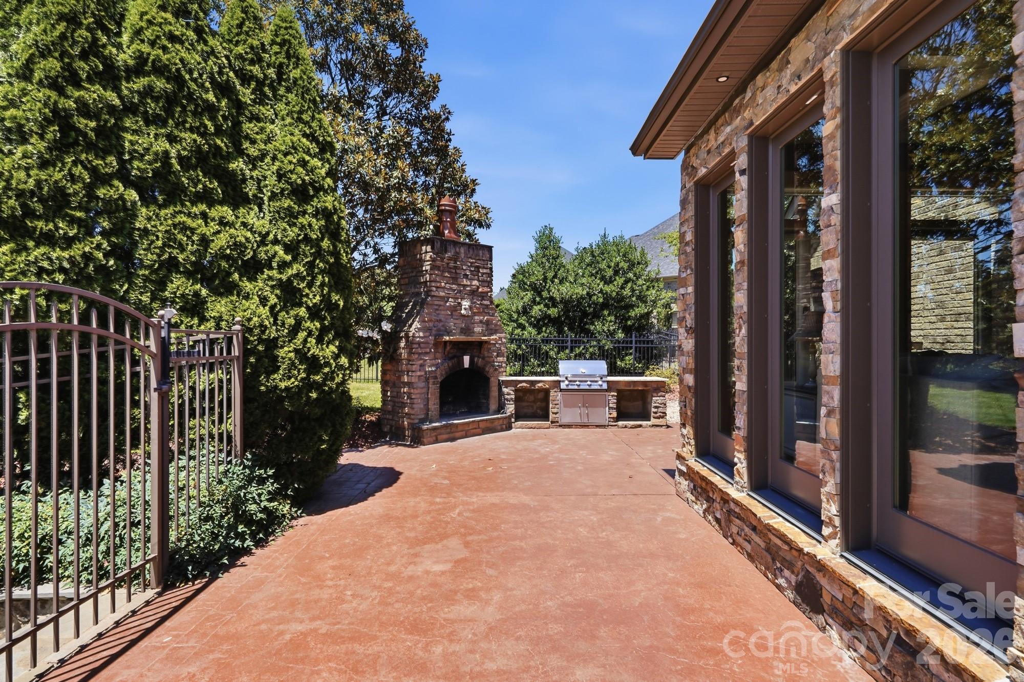 142 Riverchase Lane — Mooresville