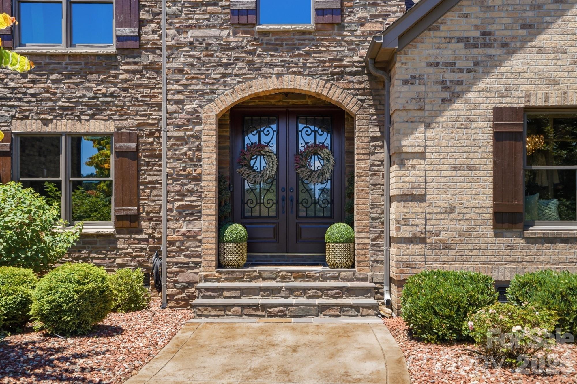 142 Riverchase Lane — Mooresville