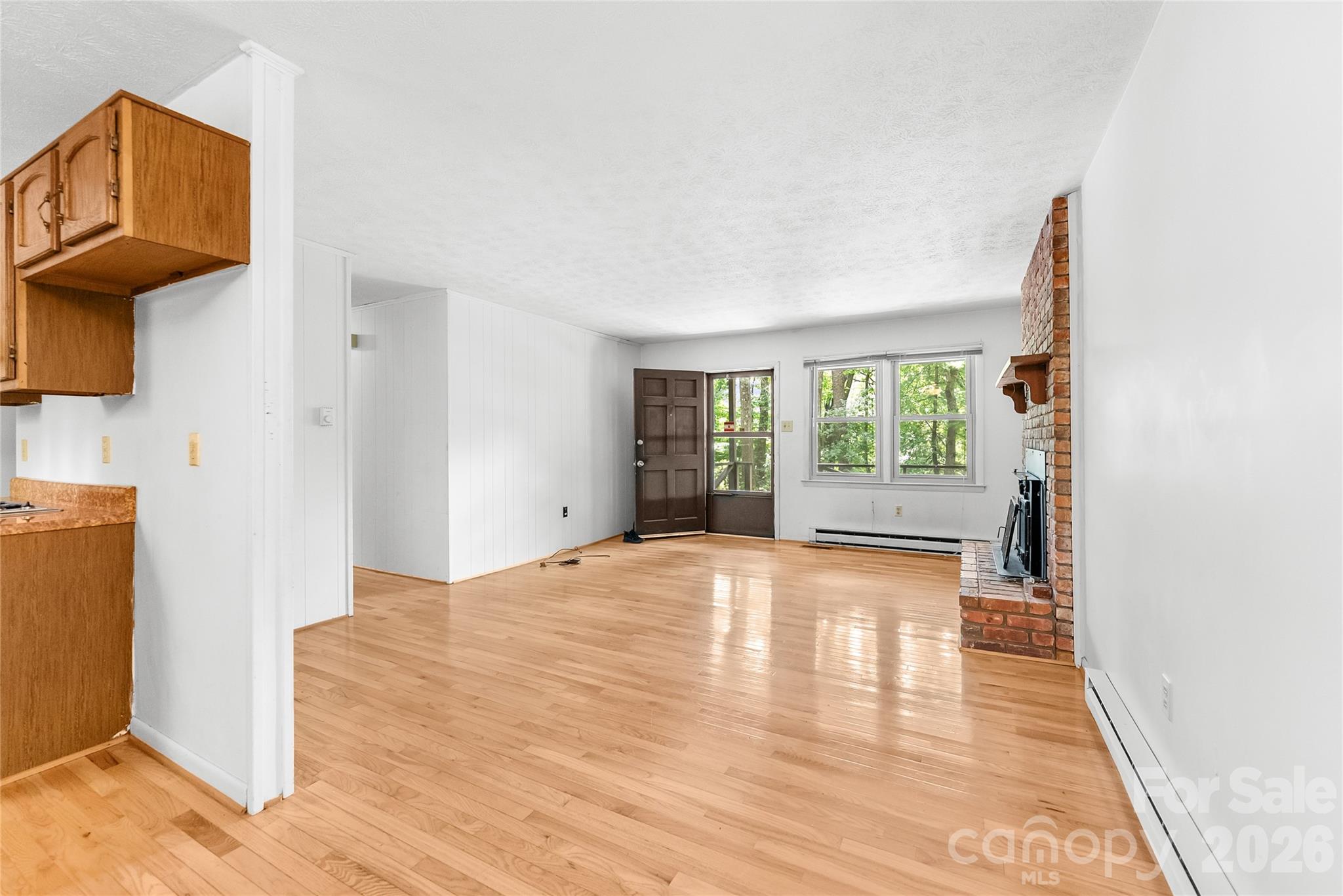 100 Stonewall Avenue — Swannanoa